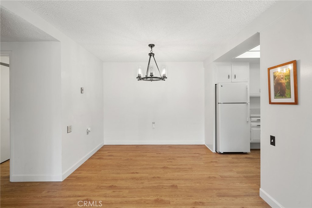 225 Avenida Majorca N