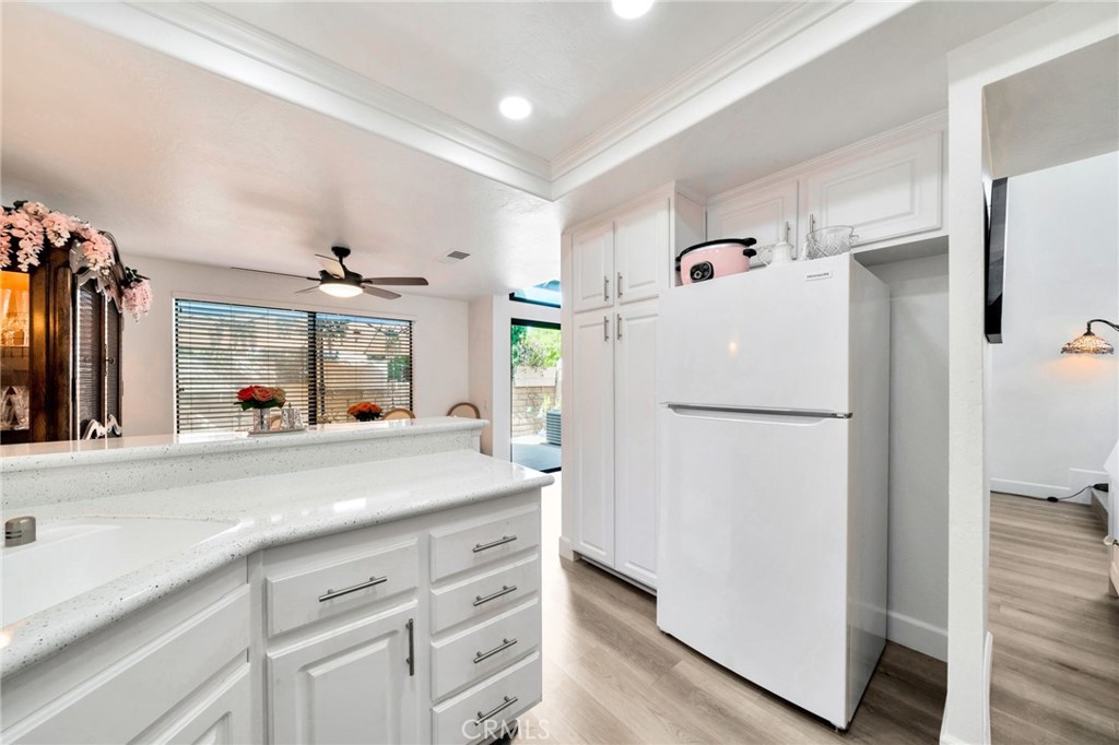 5151 Walnut Ave. 34