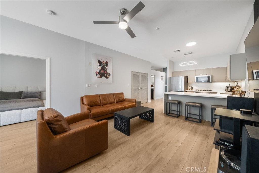435 W Center Street Promenade 221