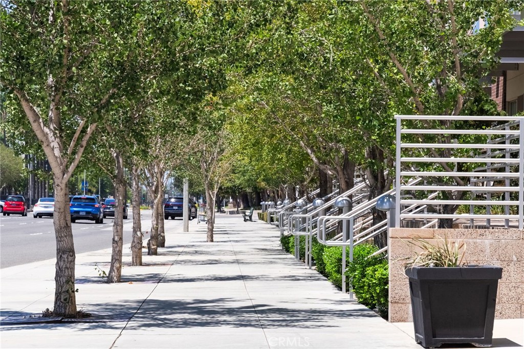 435 W Center Street Promenade 221