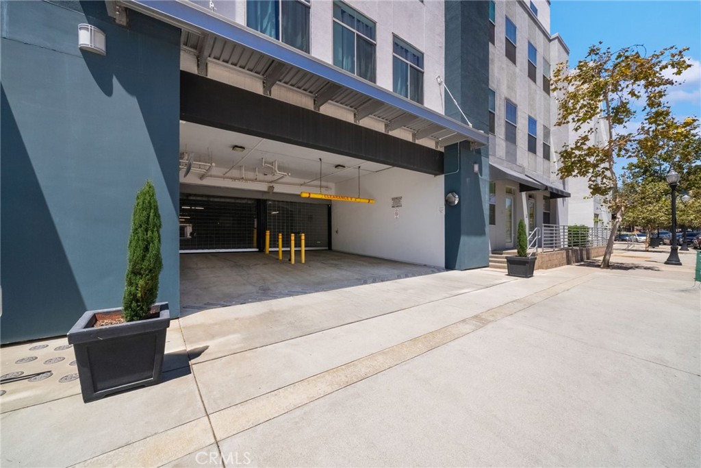 435 W Center Street Promenade 221