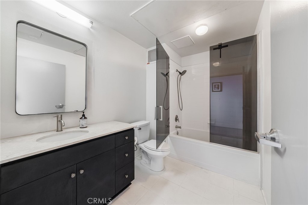 435 W Center Street Promenade 221