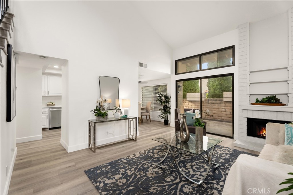 5151 Walnut Avenue 34