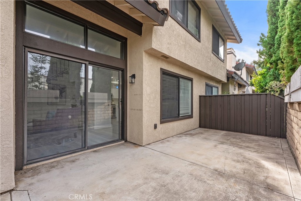 5151 Walnut Avenue 34