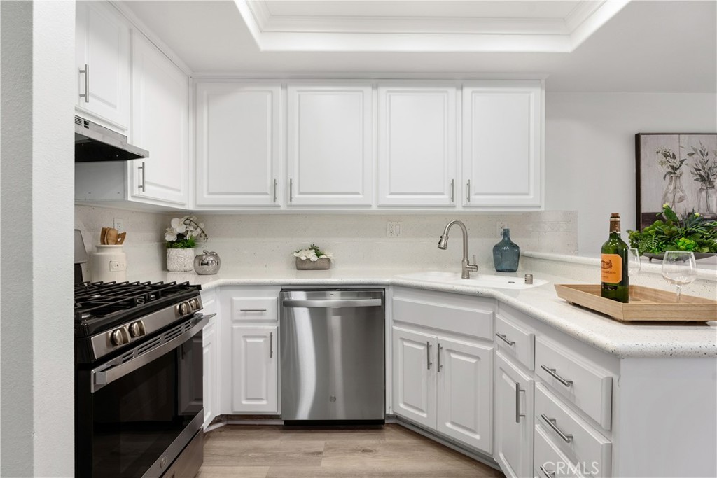 5151 Walnut Avenue 34