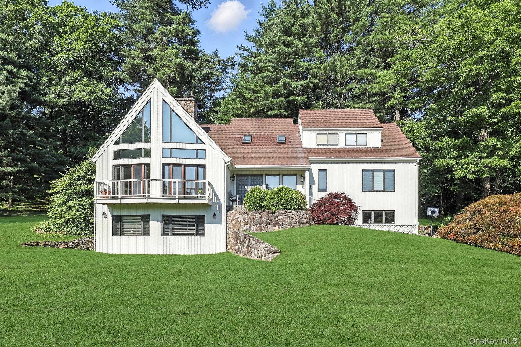 6 Whippoorwill Lake Road