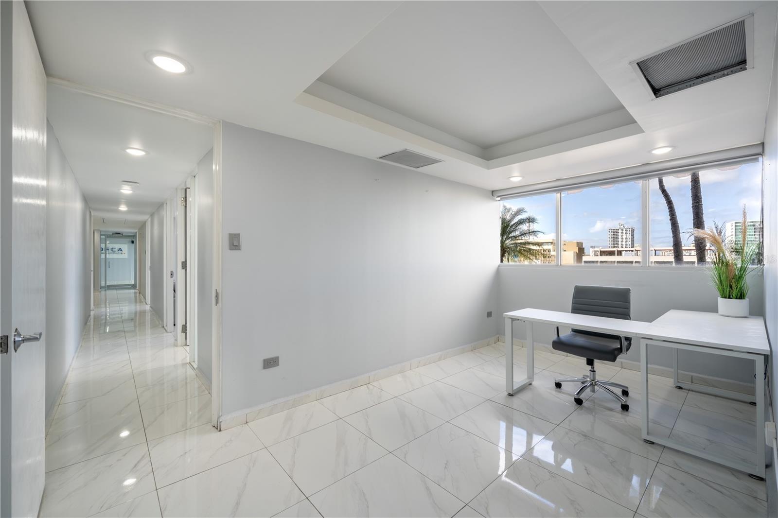 1225 PONCE DE LEON AVE