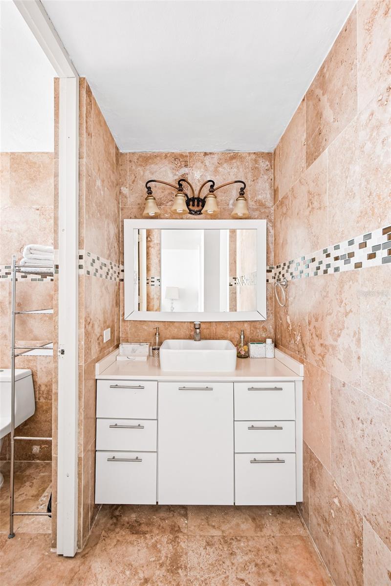 65 MEDIA LUNA BLVD #902