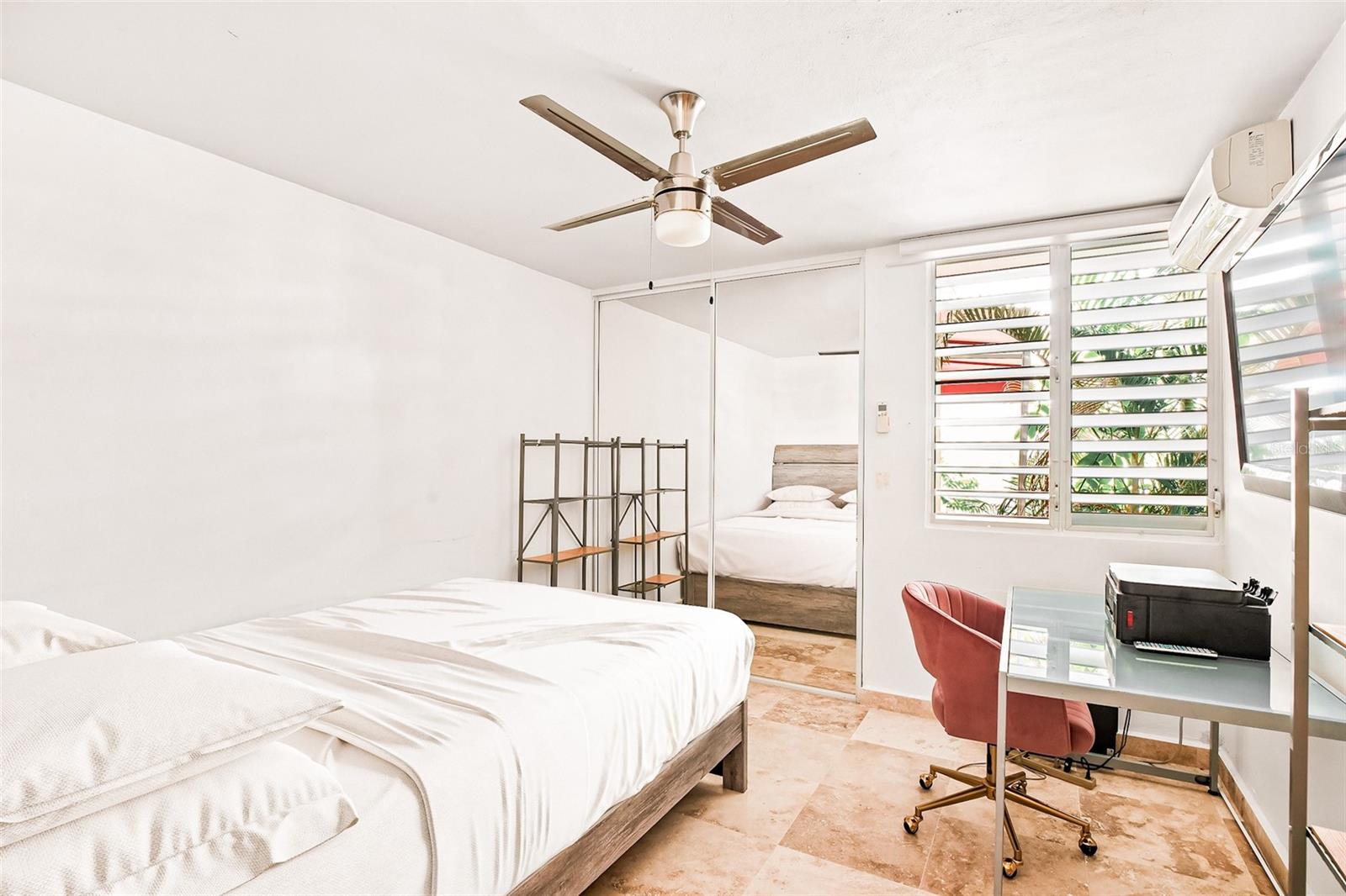 65 MEDIA LUNA BLVD #902