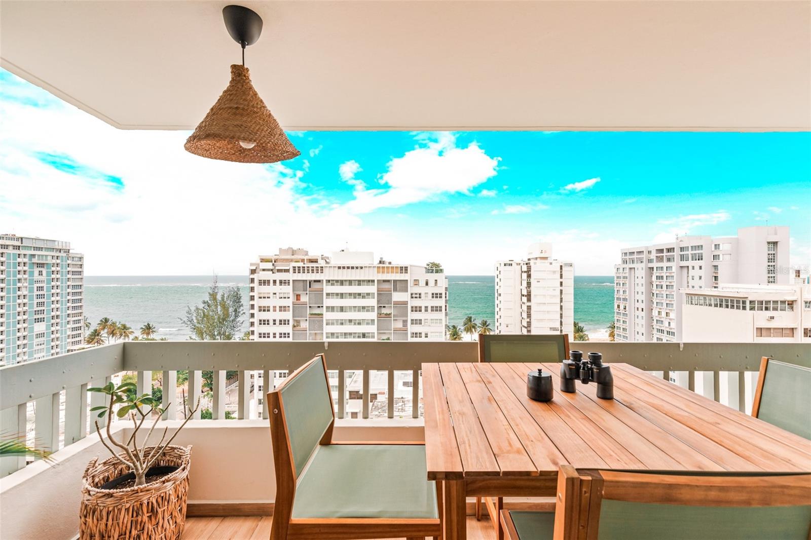 70 KING'S COURT #12A