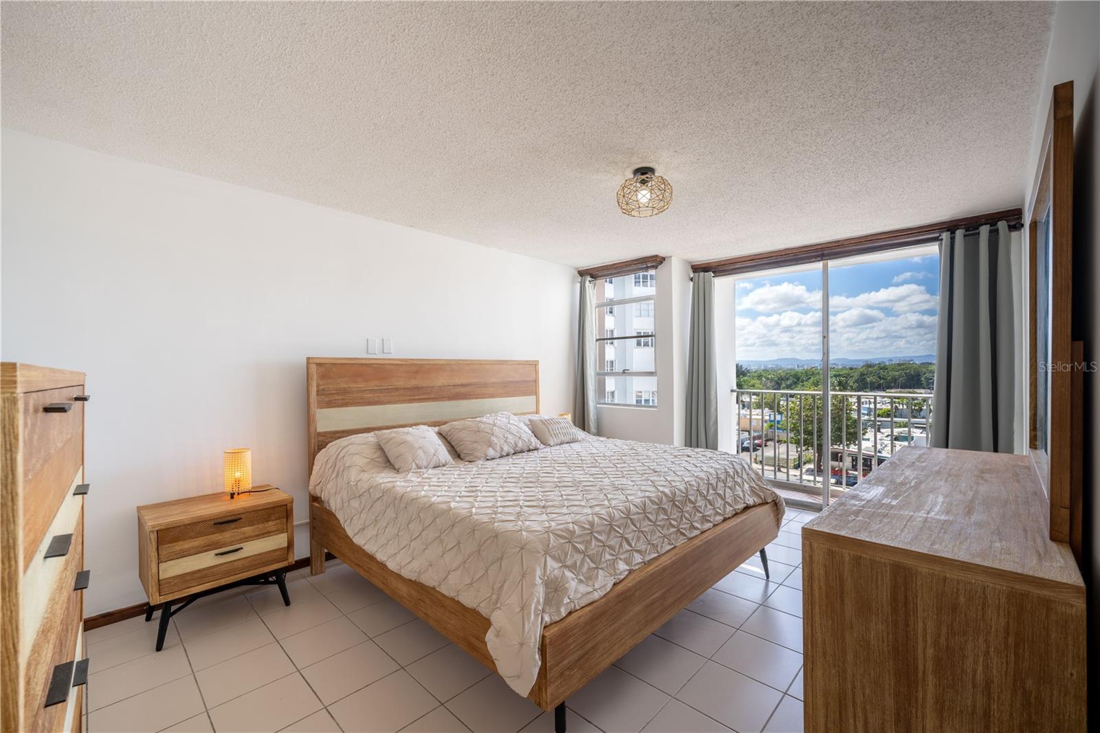 3103 ISLE VERDE #601