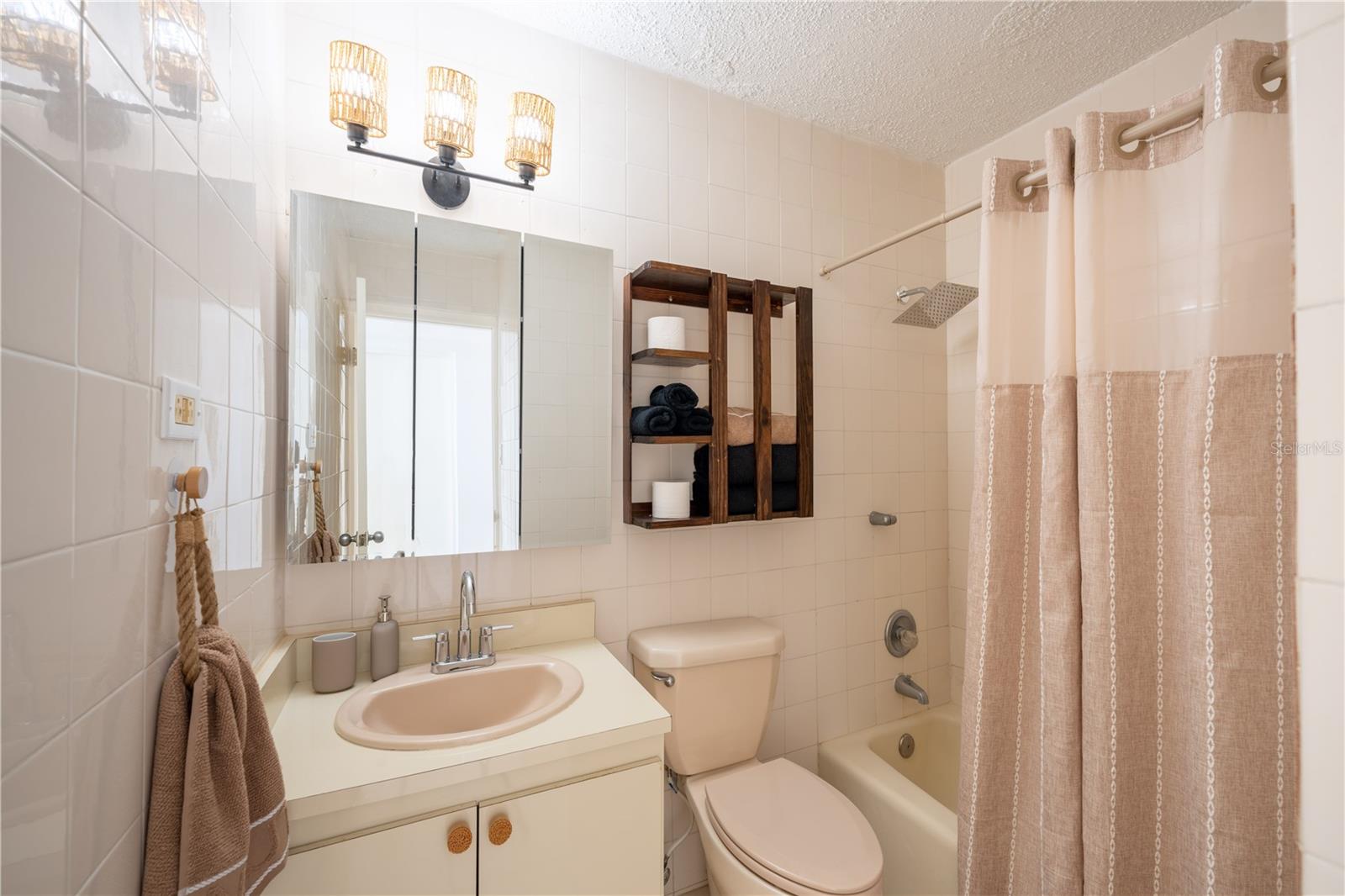 3103 ISLE VERDE #601