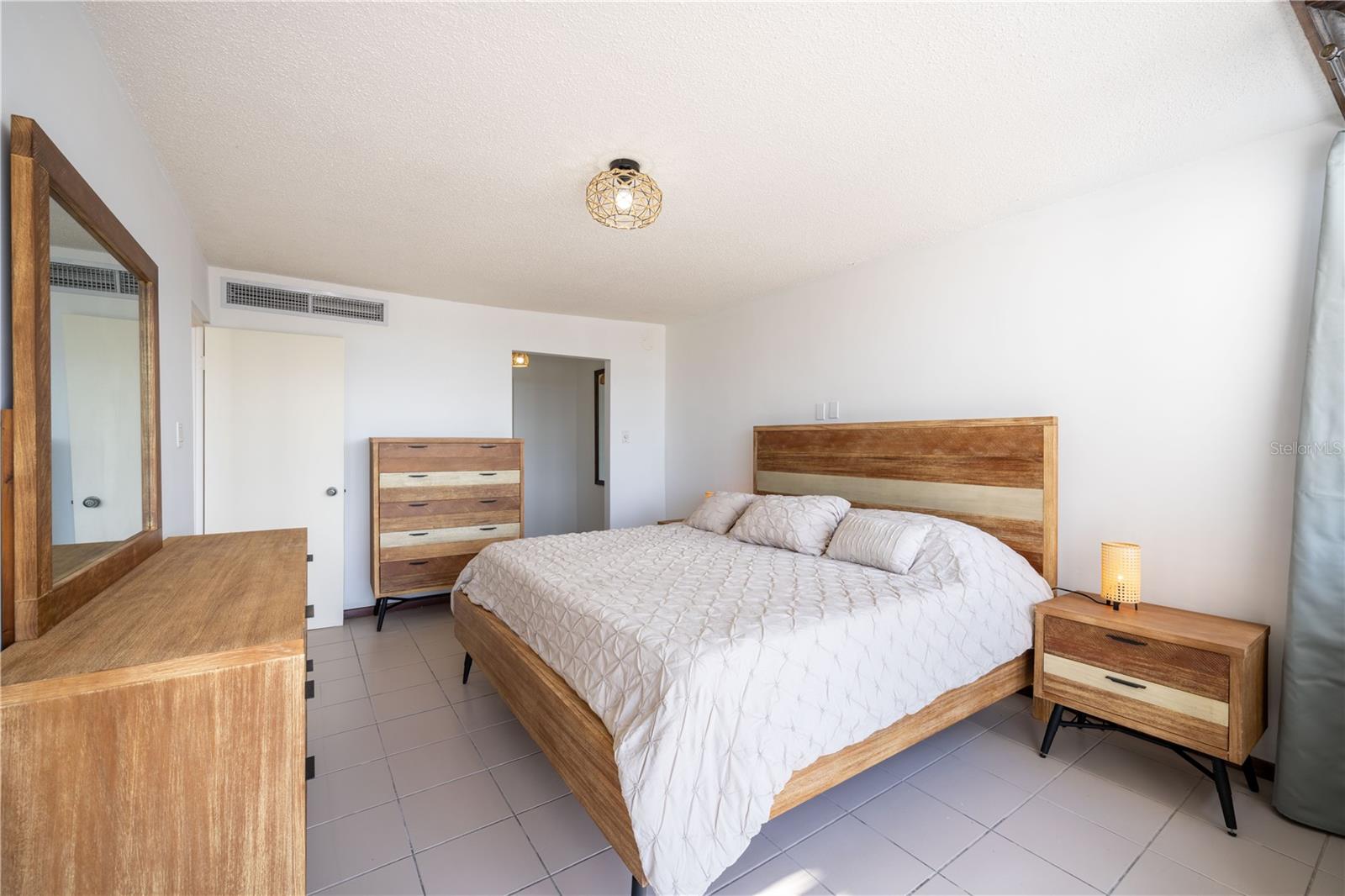 3103 ISLE VERDE #601