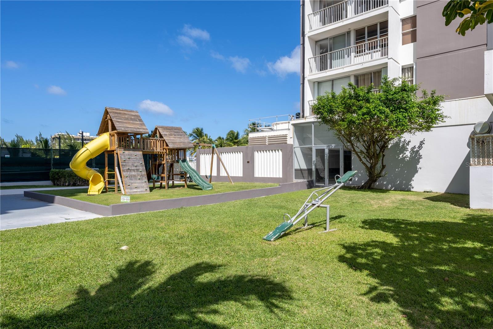 3103 ISLE VERDE #601