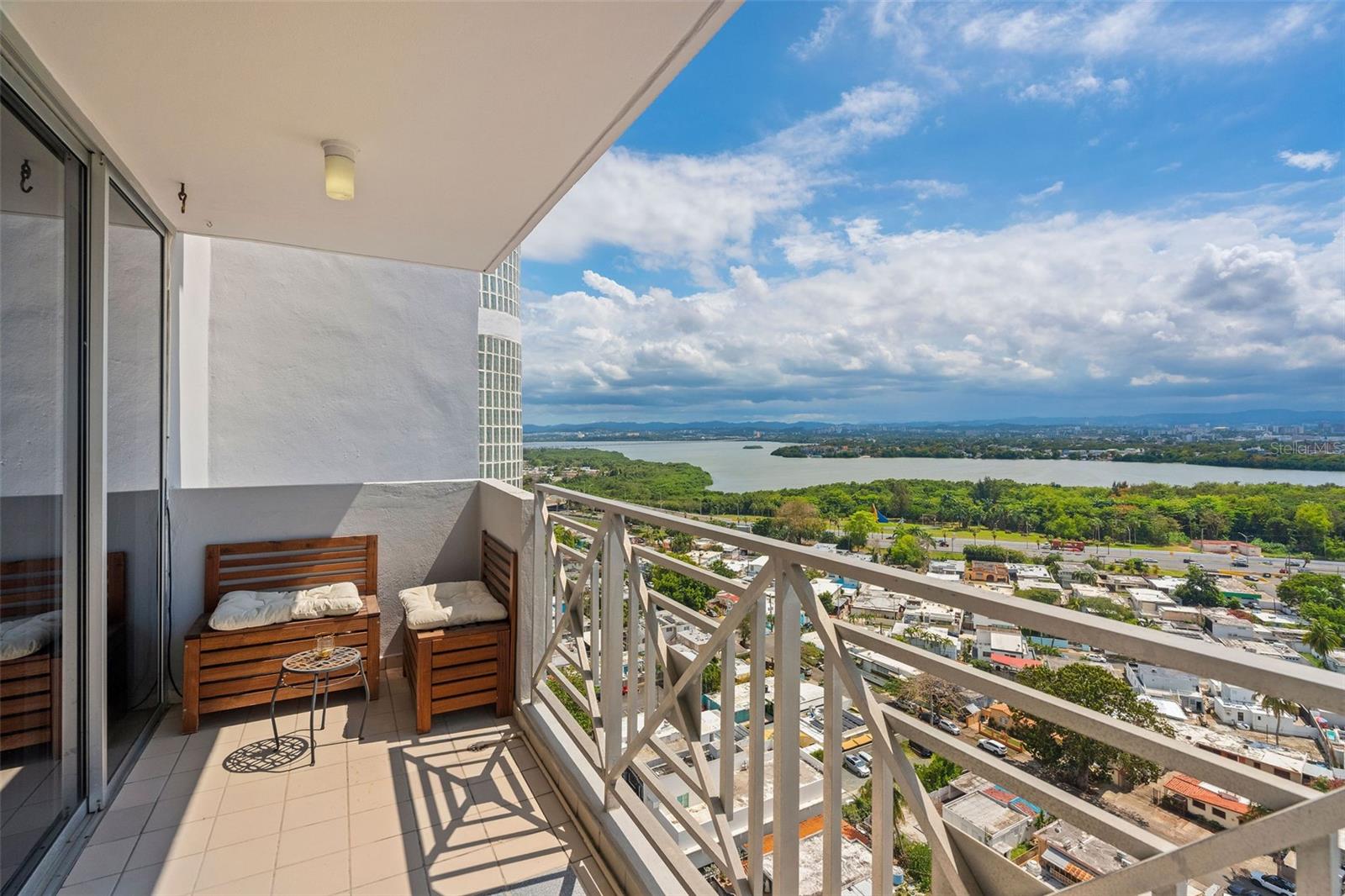 3001 AVENIDA ISLA VERDE #2205