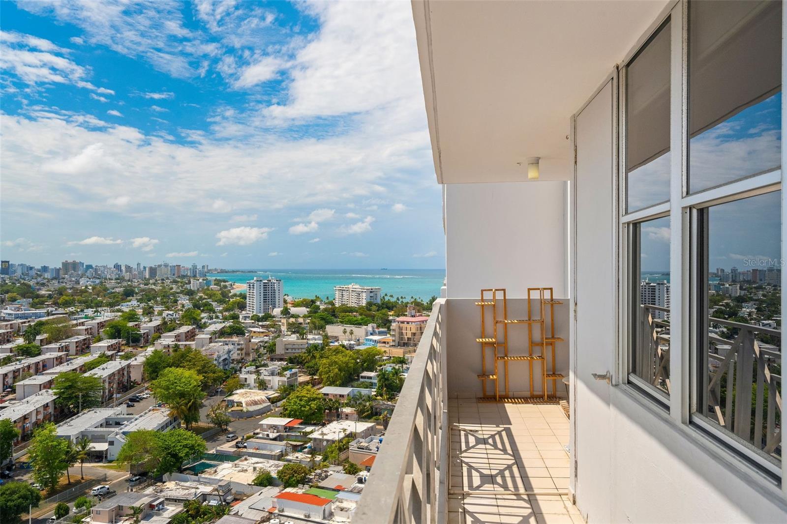 3001 AVENIDA ISLA VERDE #2205