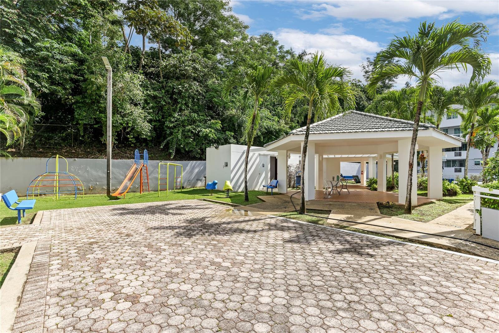 29 BASILIO CATALA #1307