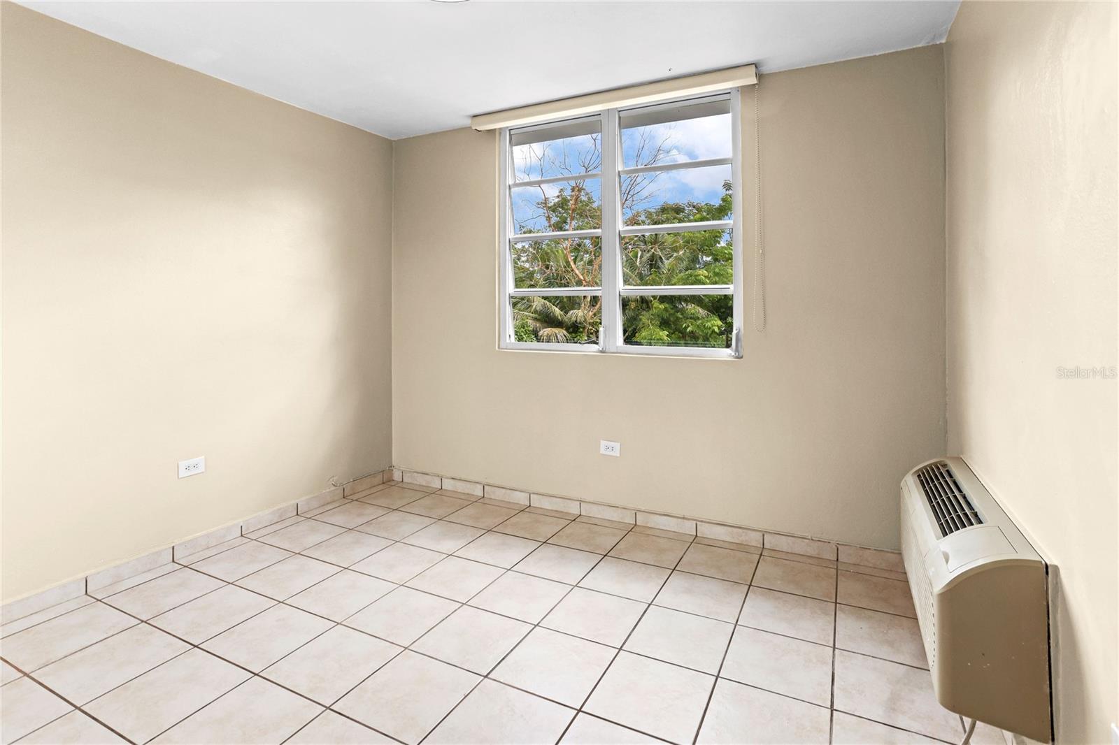 29 BASILIO CATALA #1307