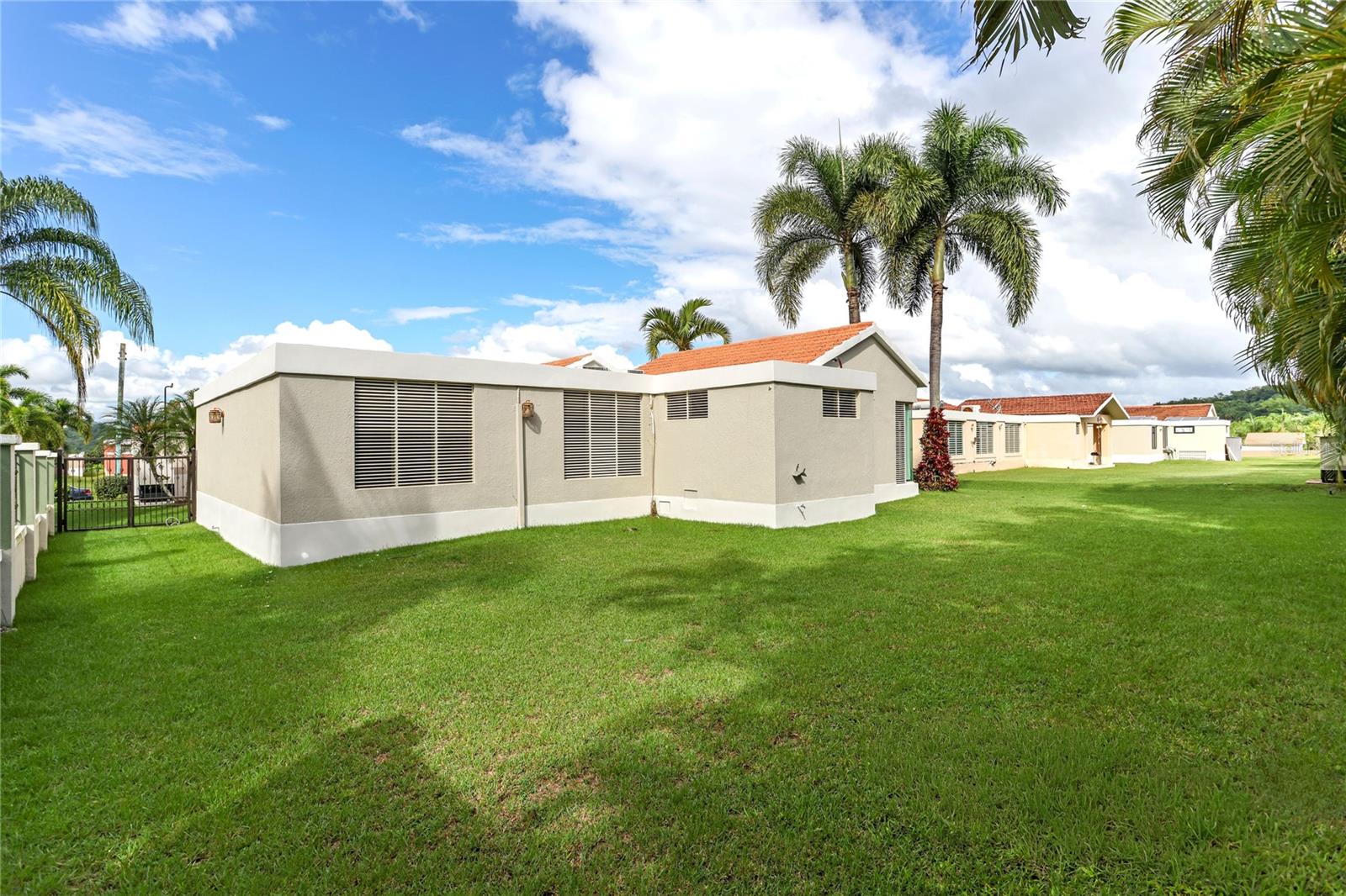 133 CAMINO LOS CAOBOS