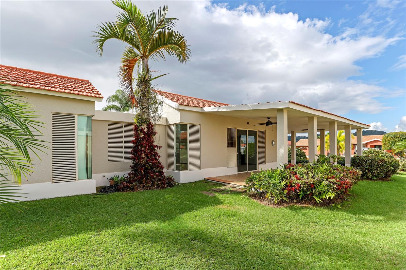 133 CAMINO LOS CAOBOS