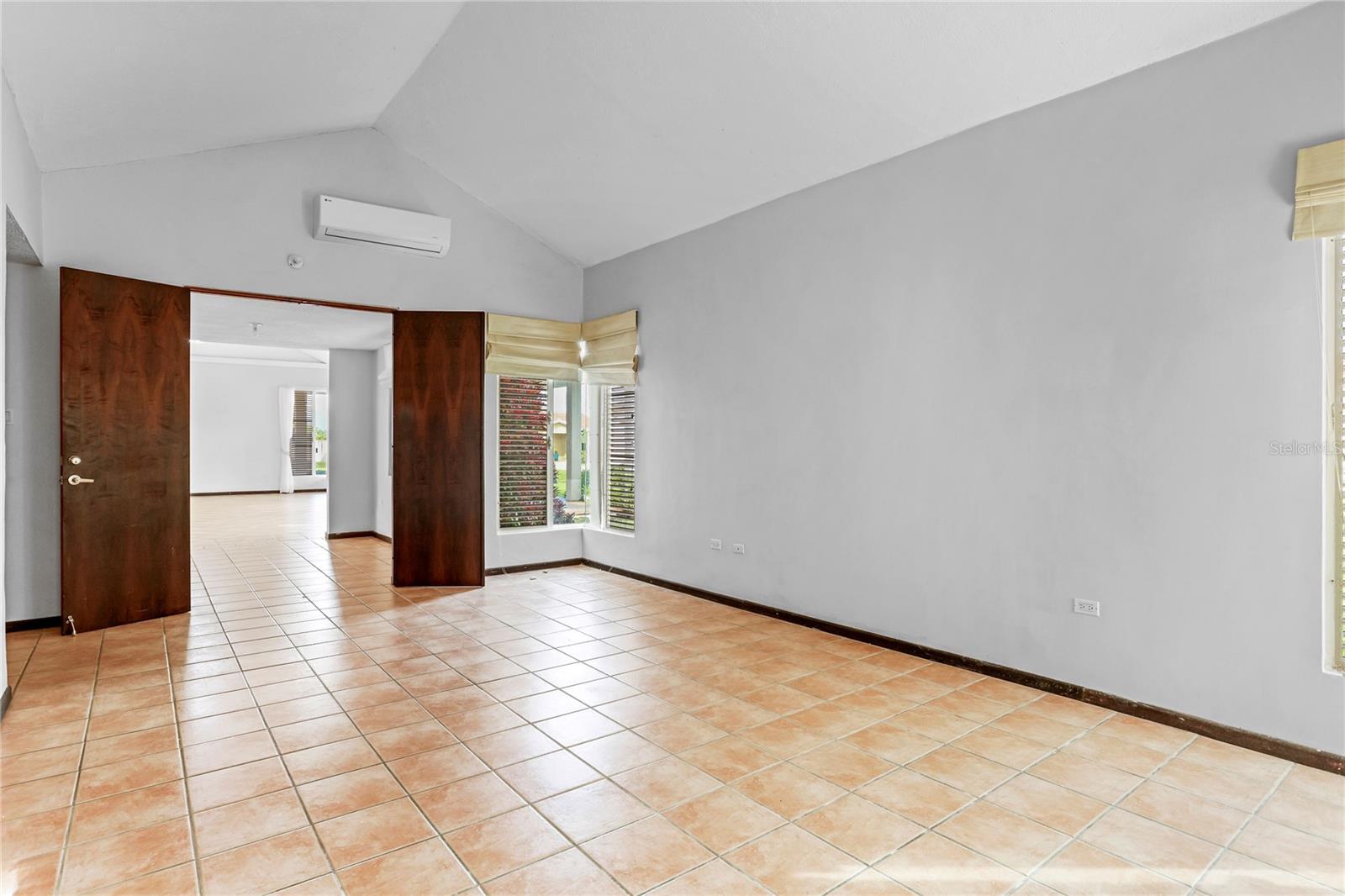 133 CAMINO LOS CAOBOS