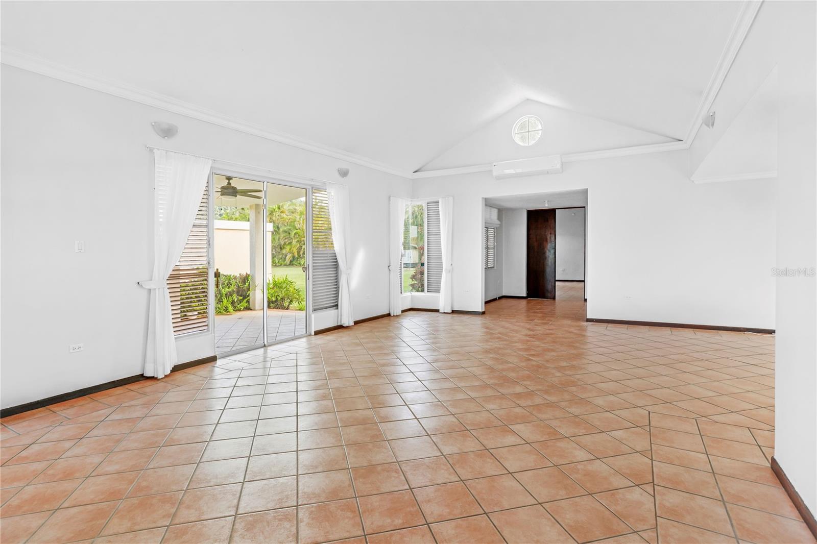 133 CAMINO LOS CAOBOS