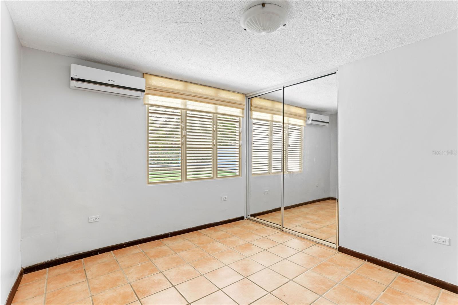 133 CAMINO LOS CAOBOS