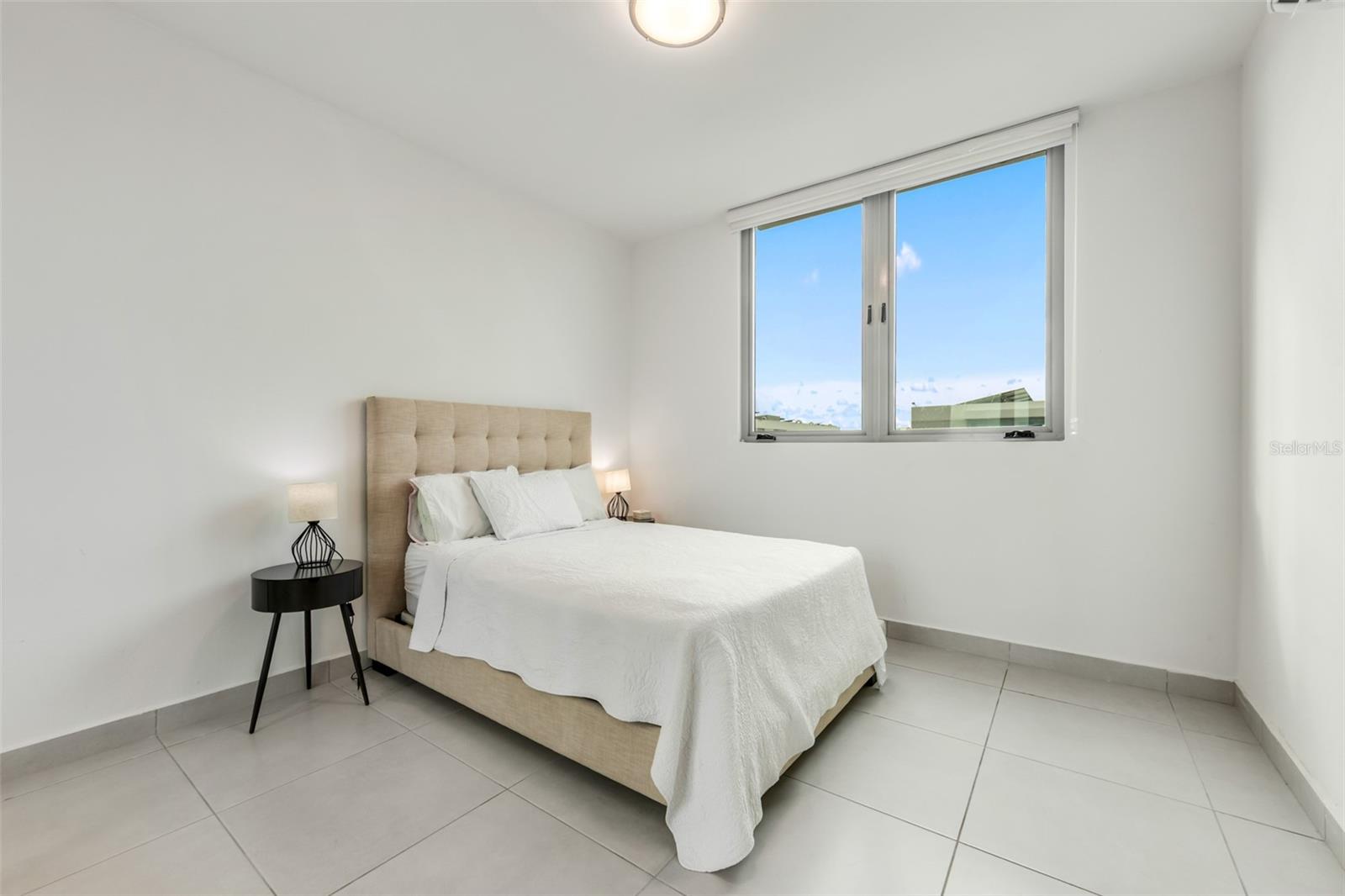 52 MATCH ST. URB. RIVIERA COURT