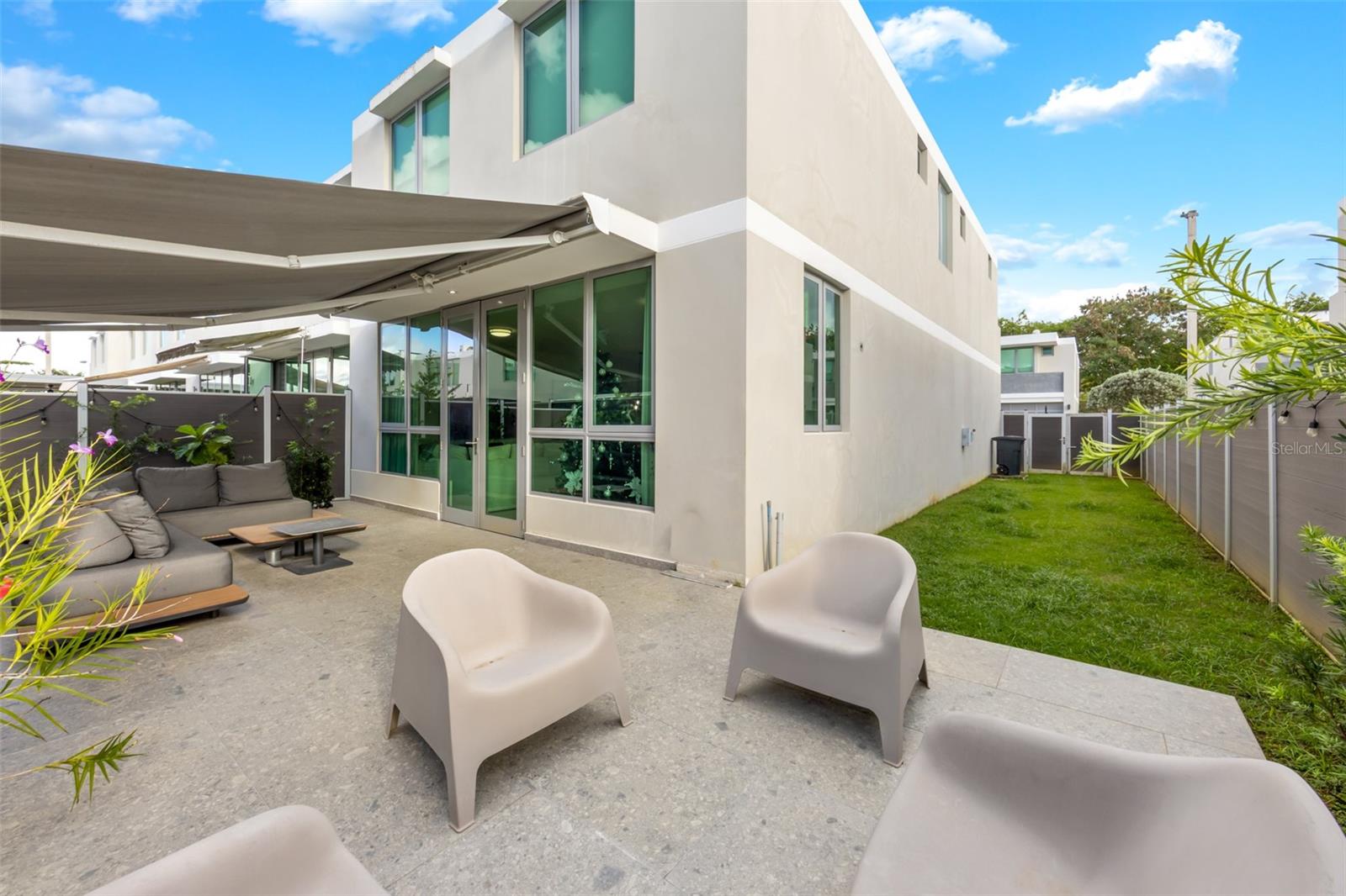 52 MATCH ST. URB. RIVIERA COURT