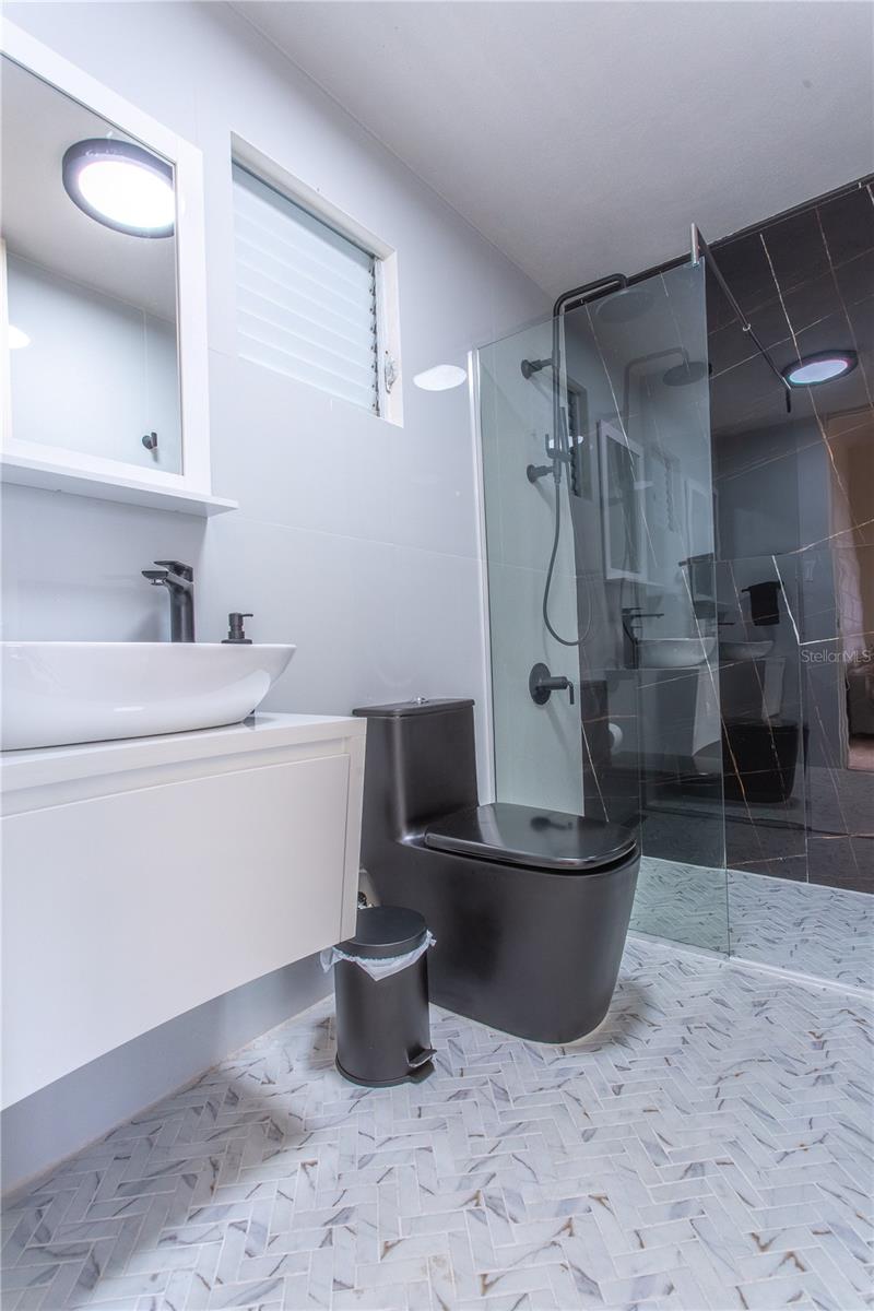 115 CARRETERA 115, KM. 5.8 #603-A