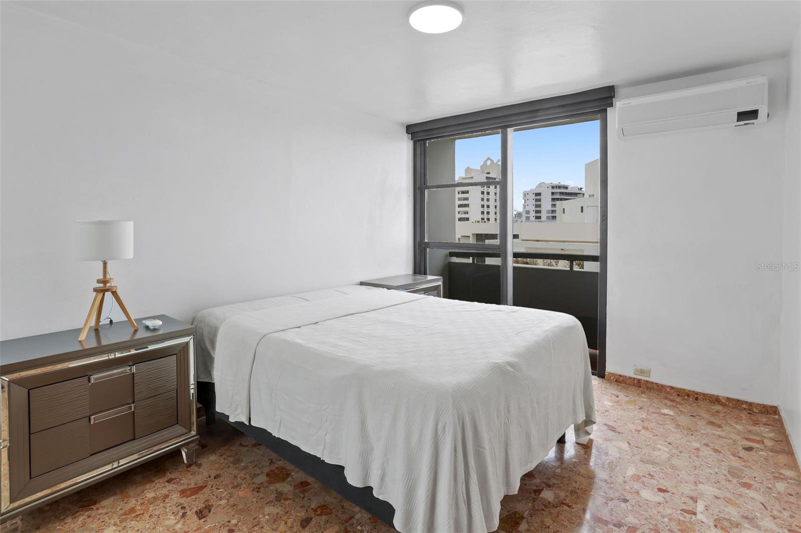 2 WASHINGTON, Condado Princess, Apt #1201, Condado