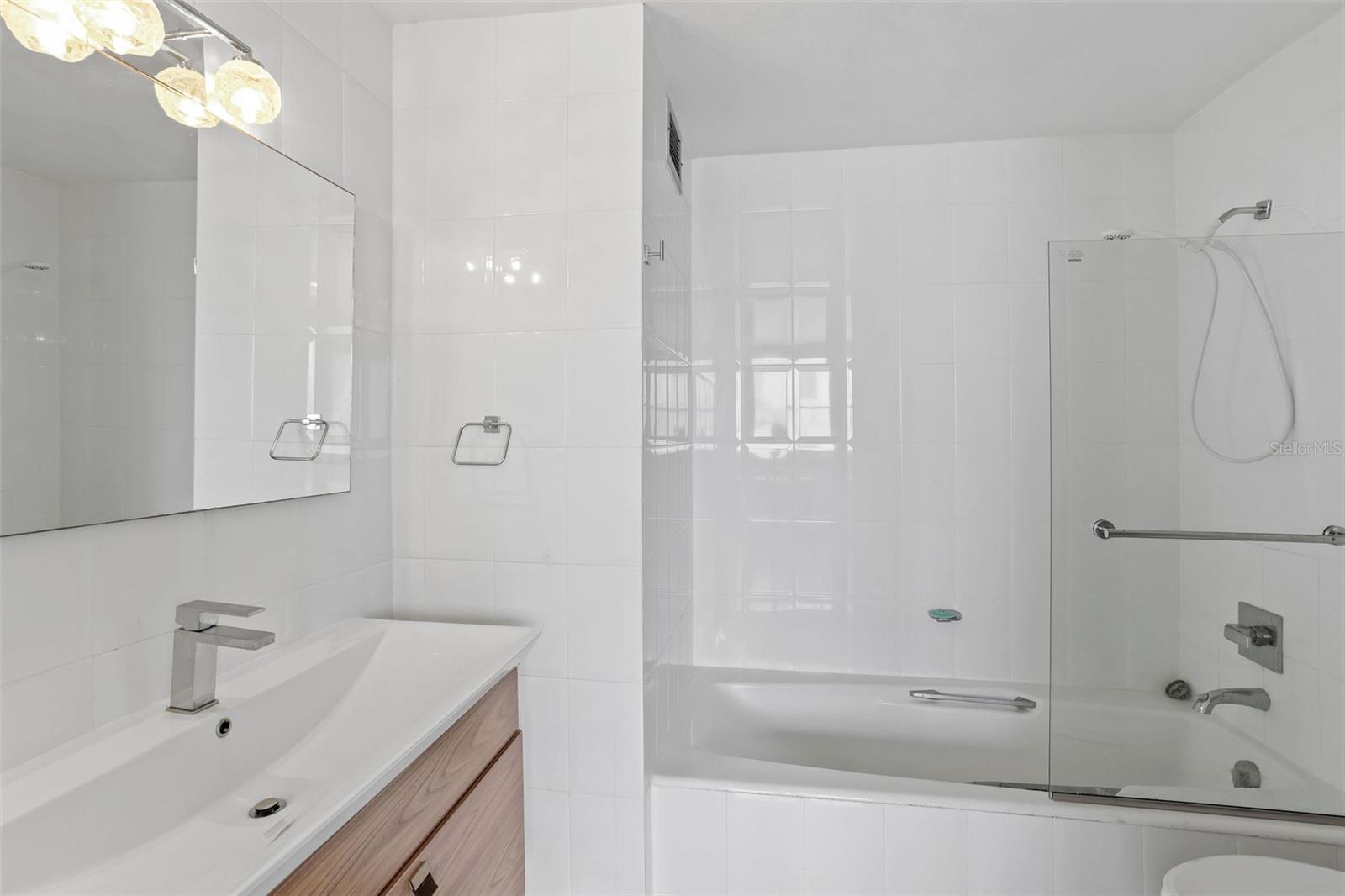 2 WASHINGTON, Condado Princess, Apt #1201, Condado