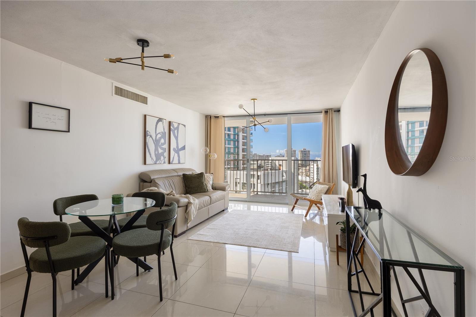1607 PONCE DE LEÓN #1011