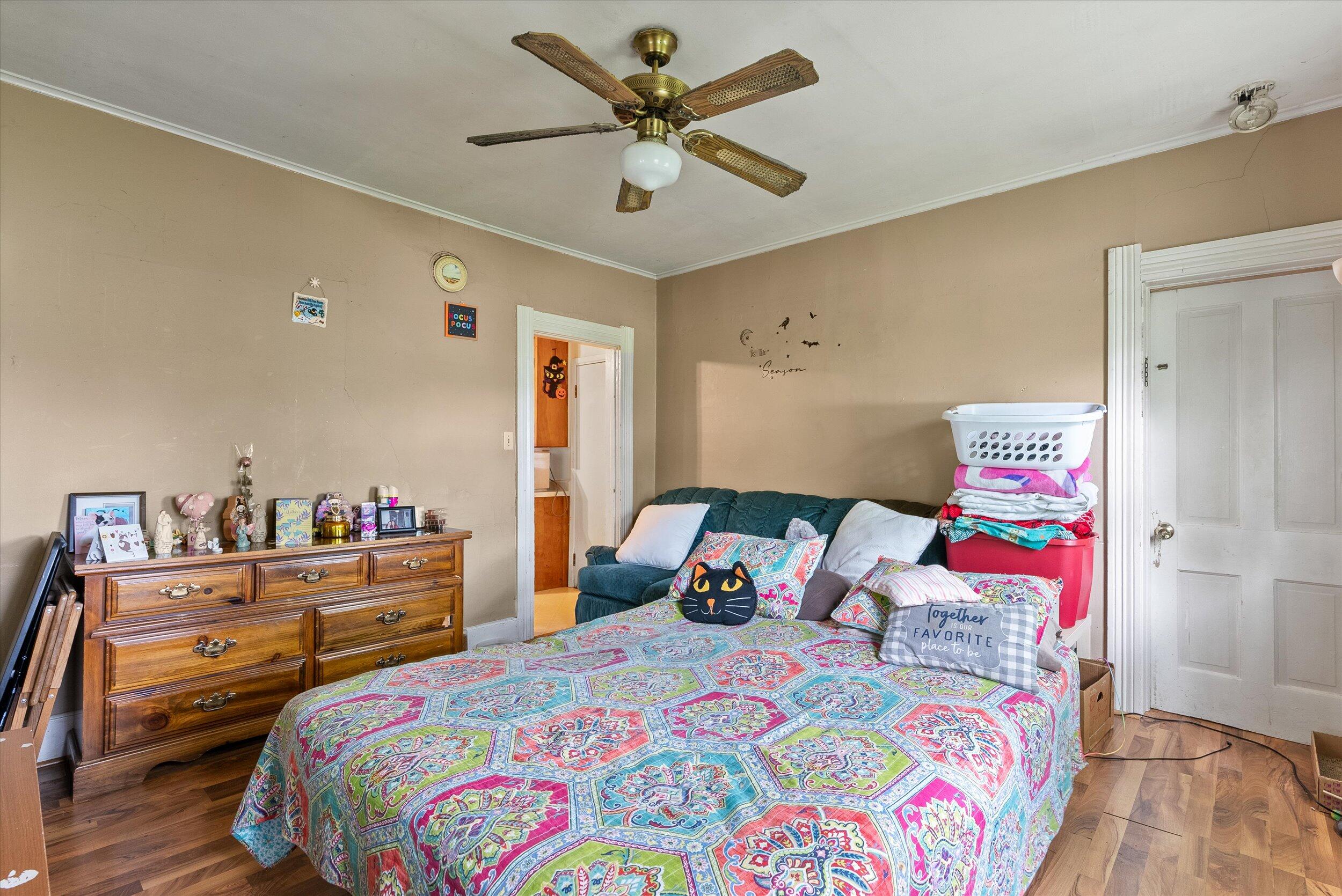 319 W Van Buren St Unit: 321