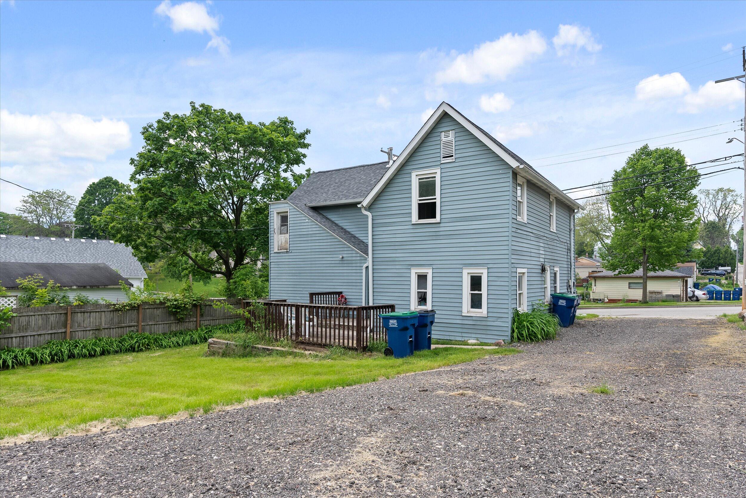 319 W Van Buren St Unit: 321