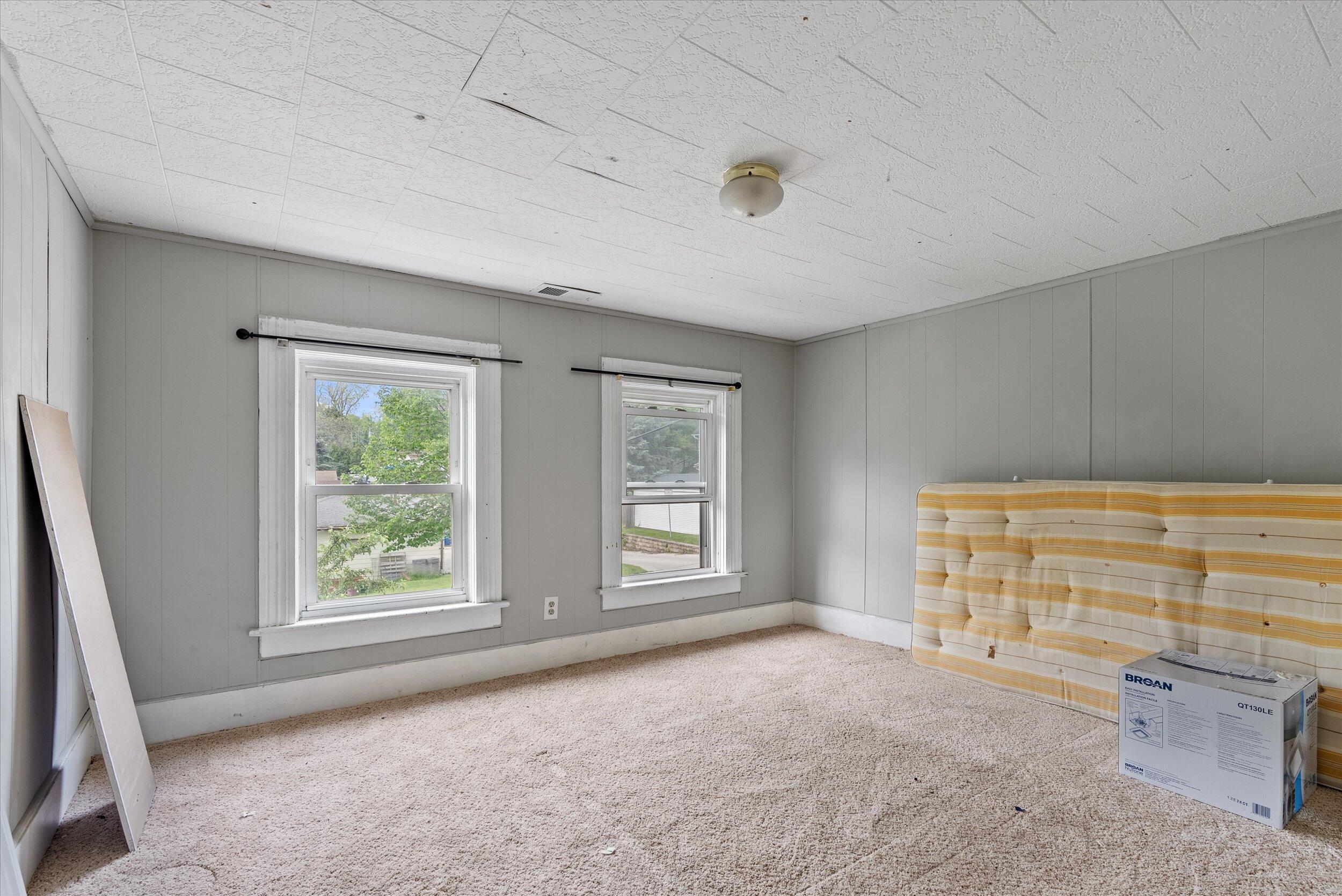 319 W Van Buren St Unit: 321