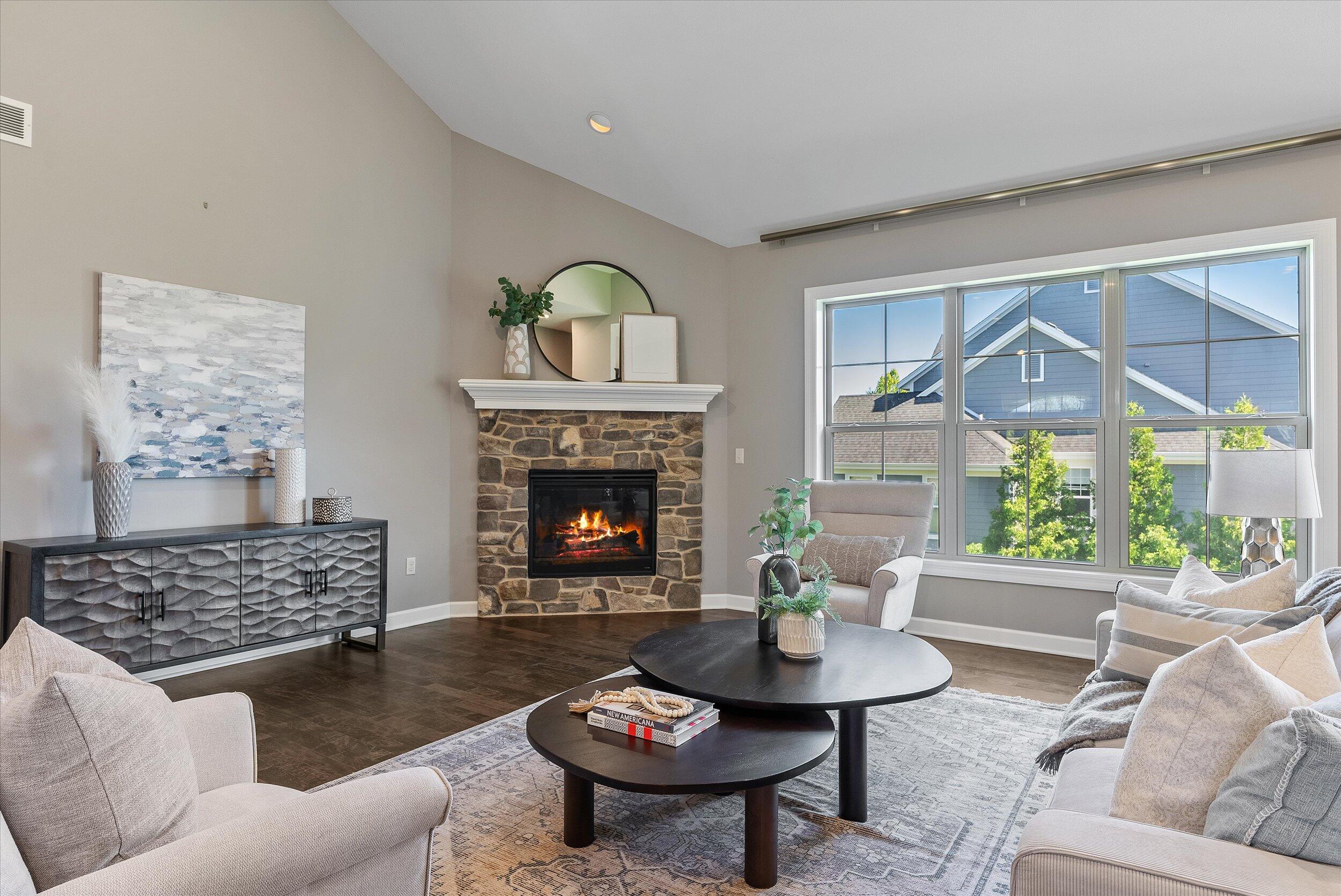 W78N401 Ridgeway Ln
