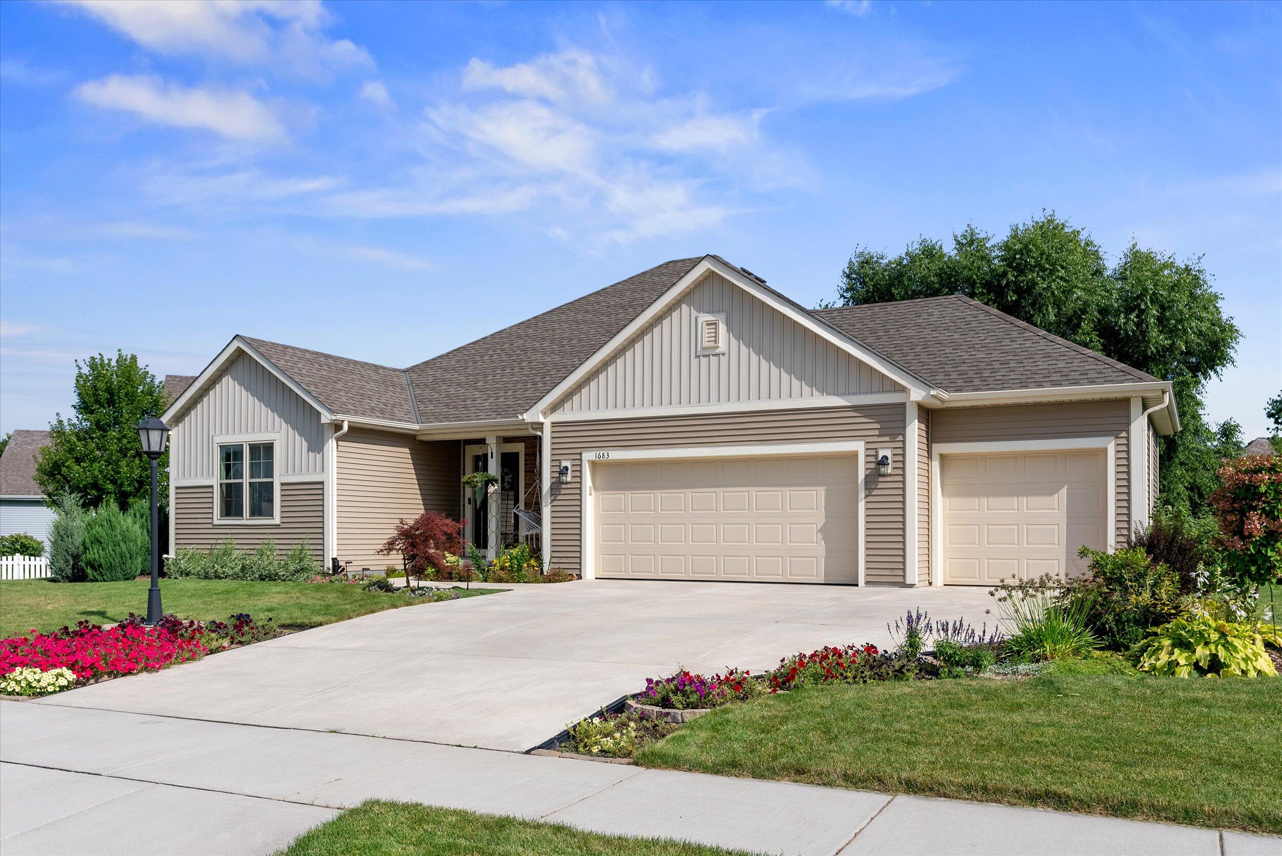 1683 Willow Dr
