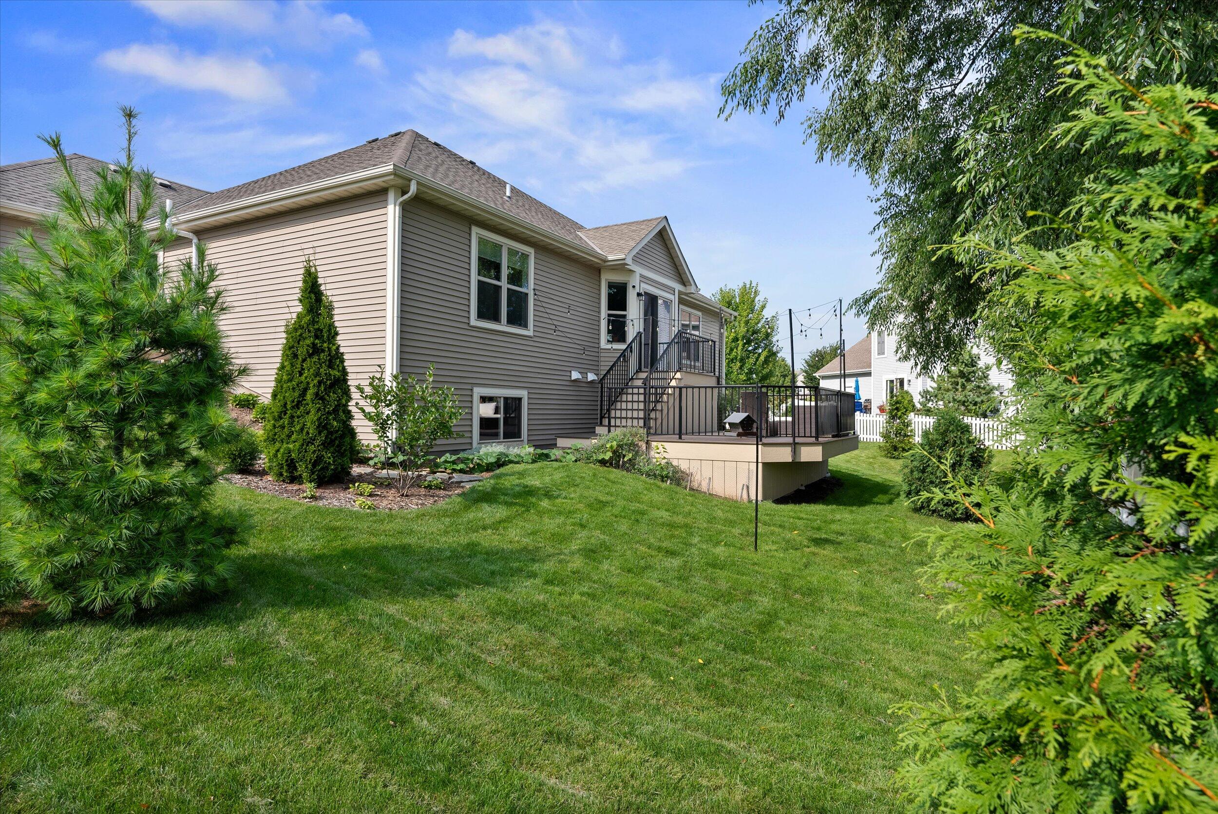 1683 Willow Dr