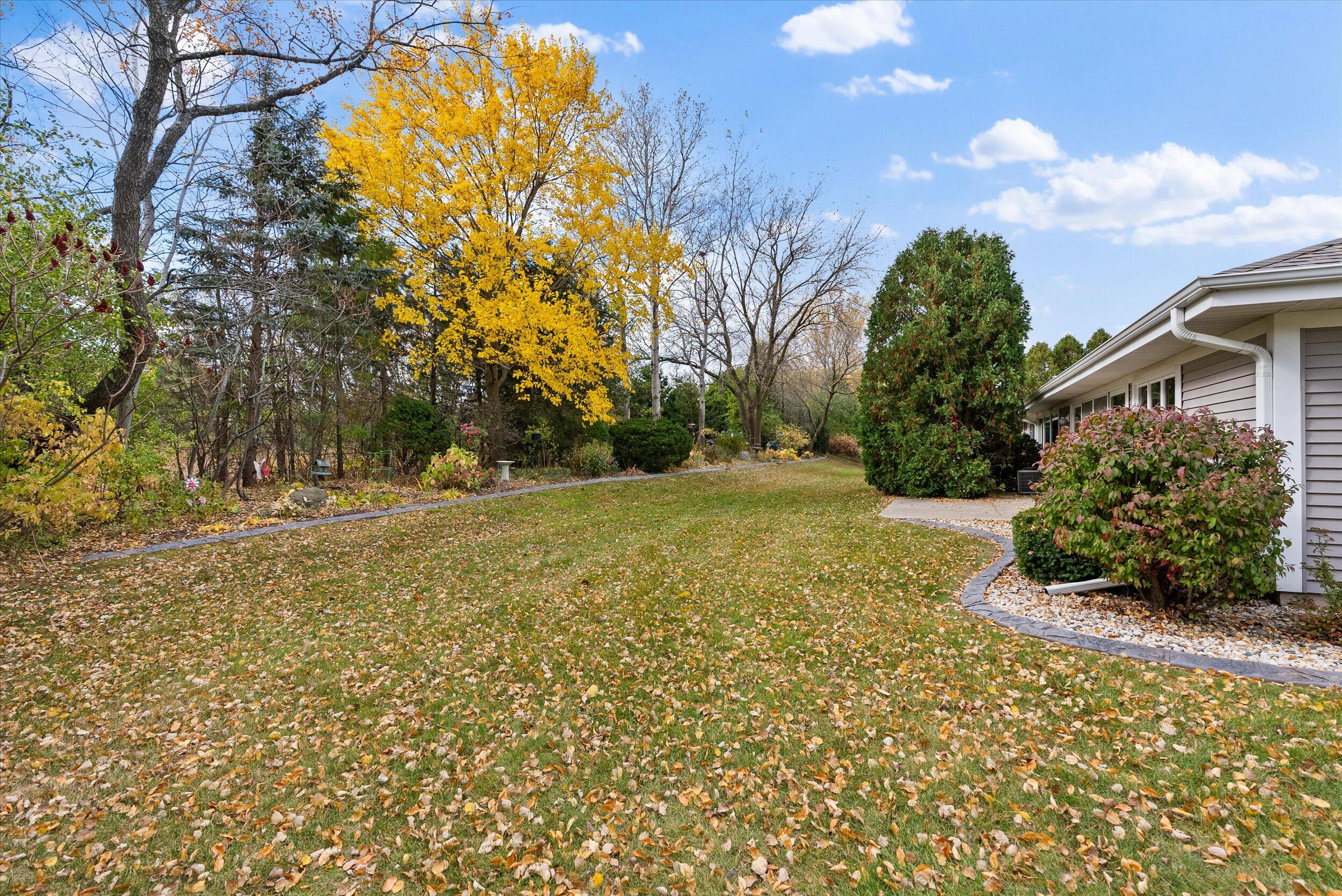 7211 W Mequon Square Dr