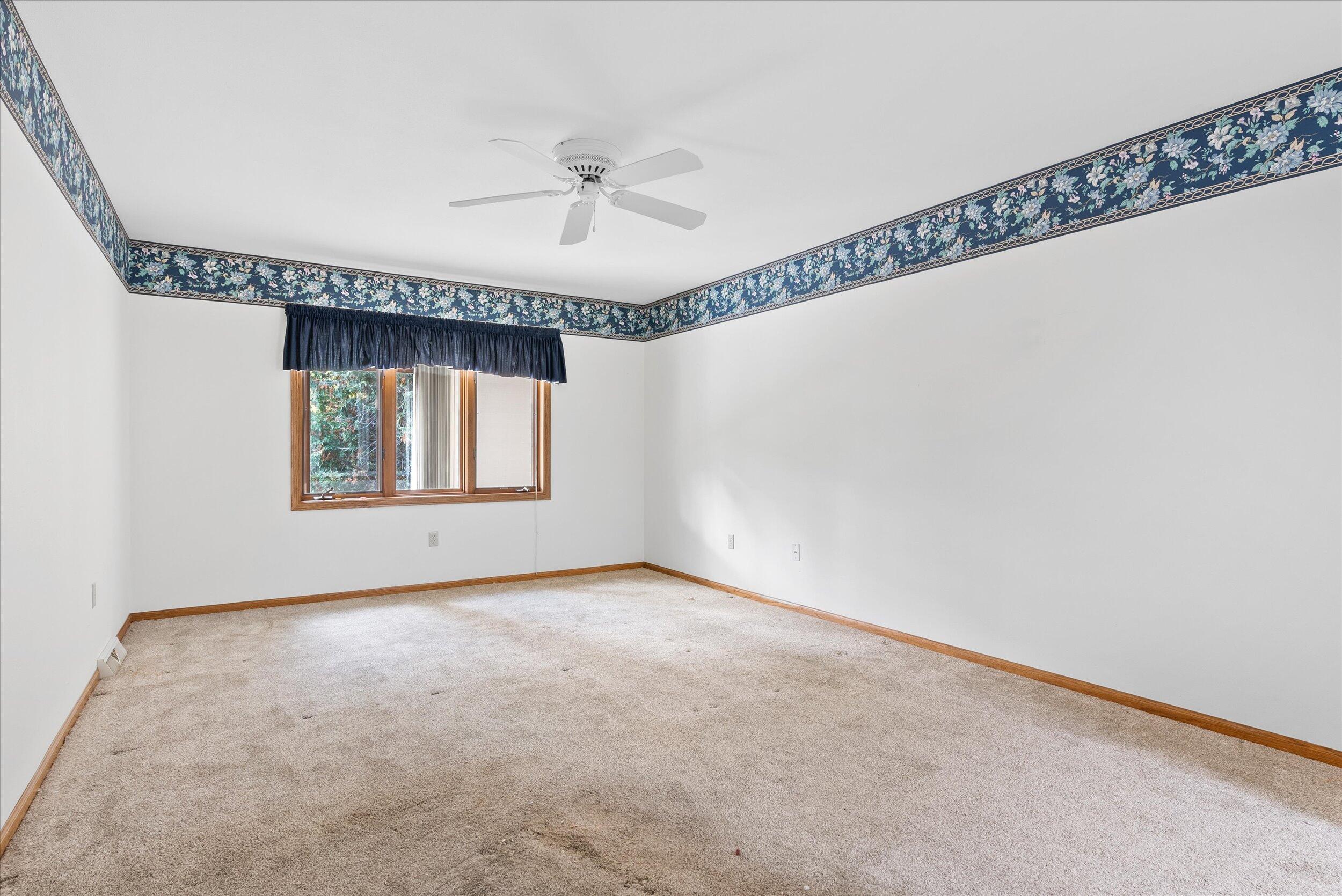 7211 W Mequon Square Dr