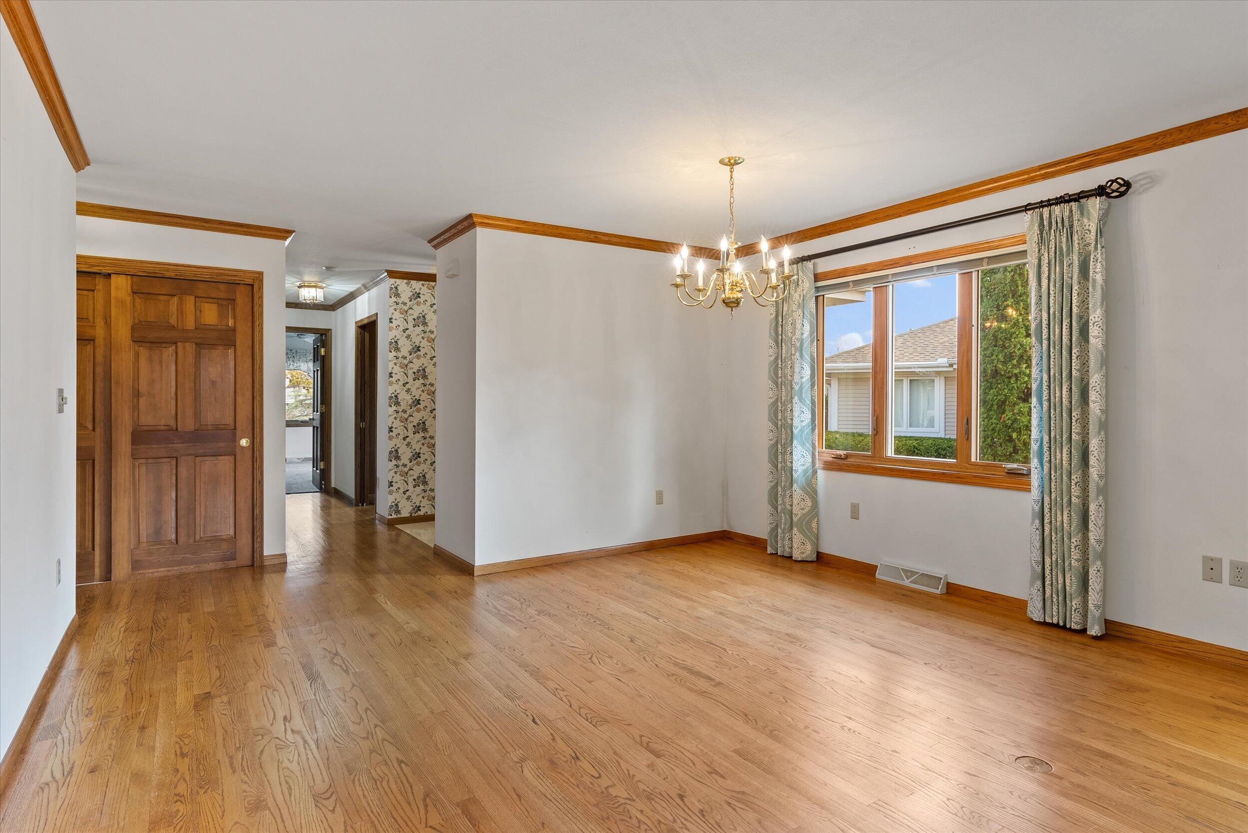 7211 W Mequon Square Dr