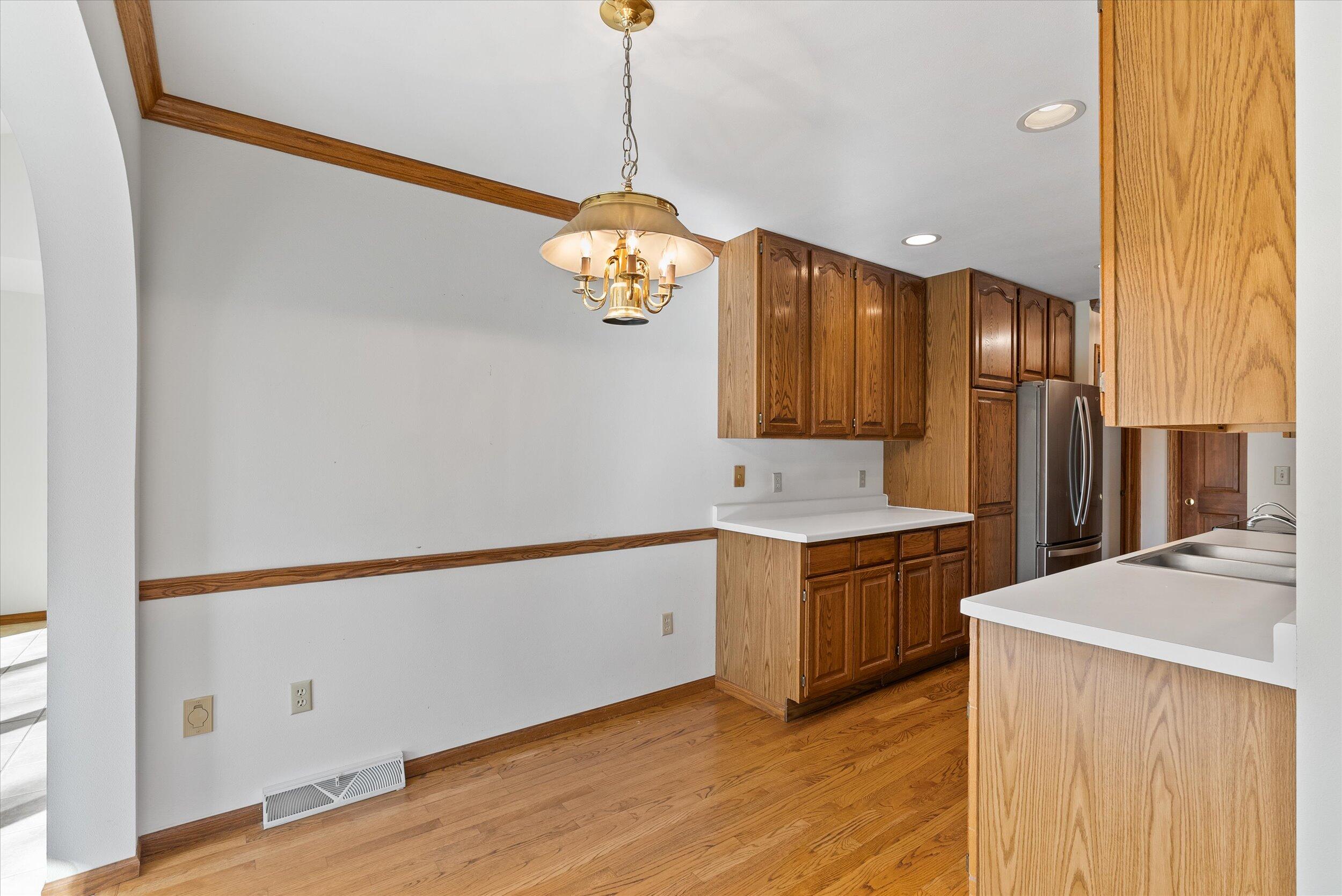 7211 W Mequon Square Dr