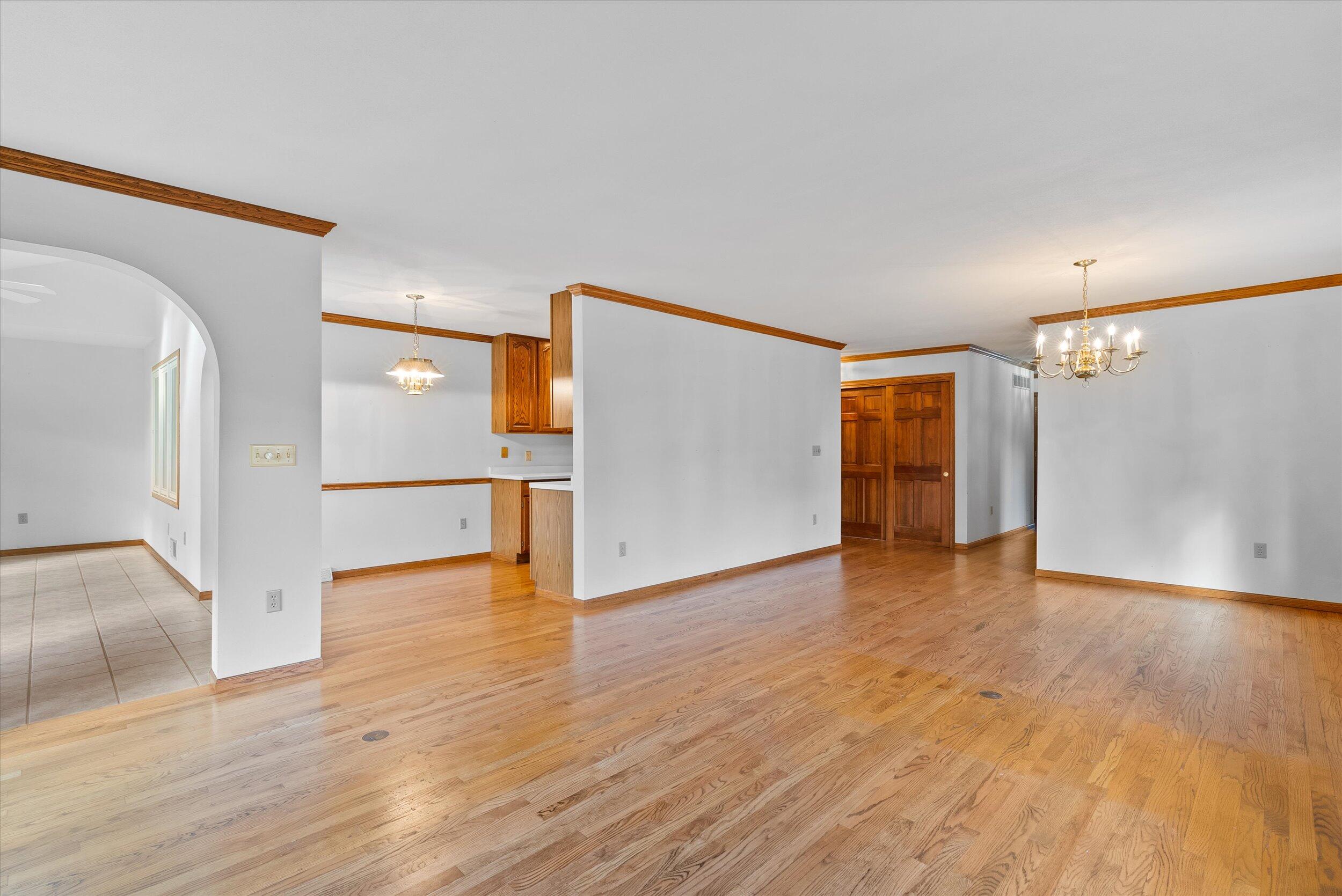 7211 W Mequon Square Dr