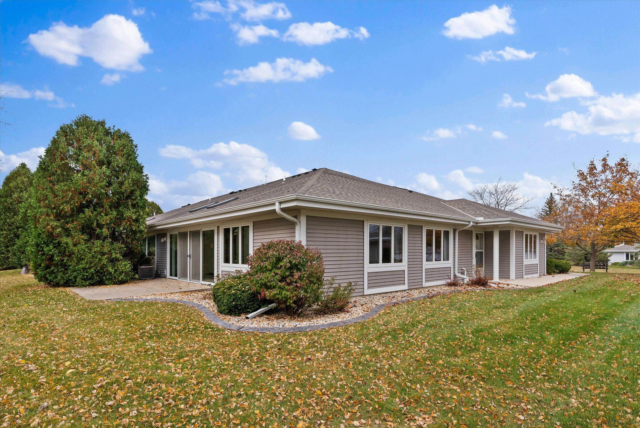 7211 W Mequon Square Dr