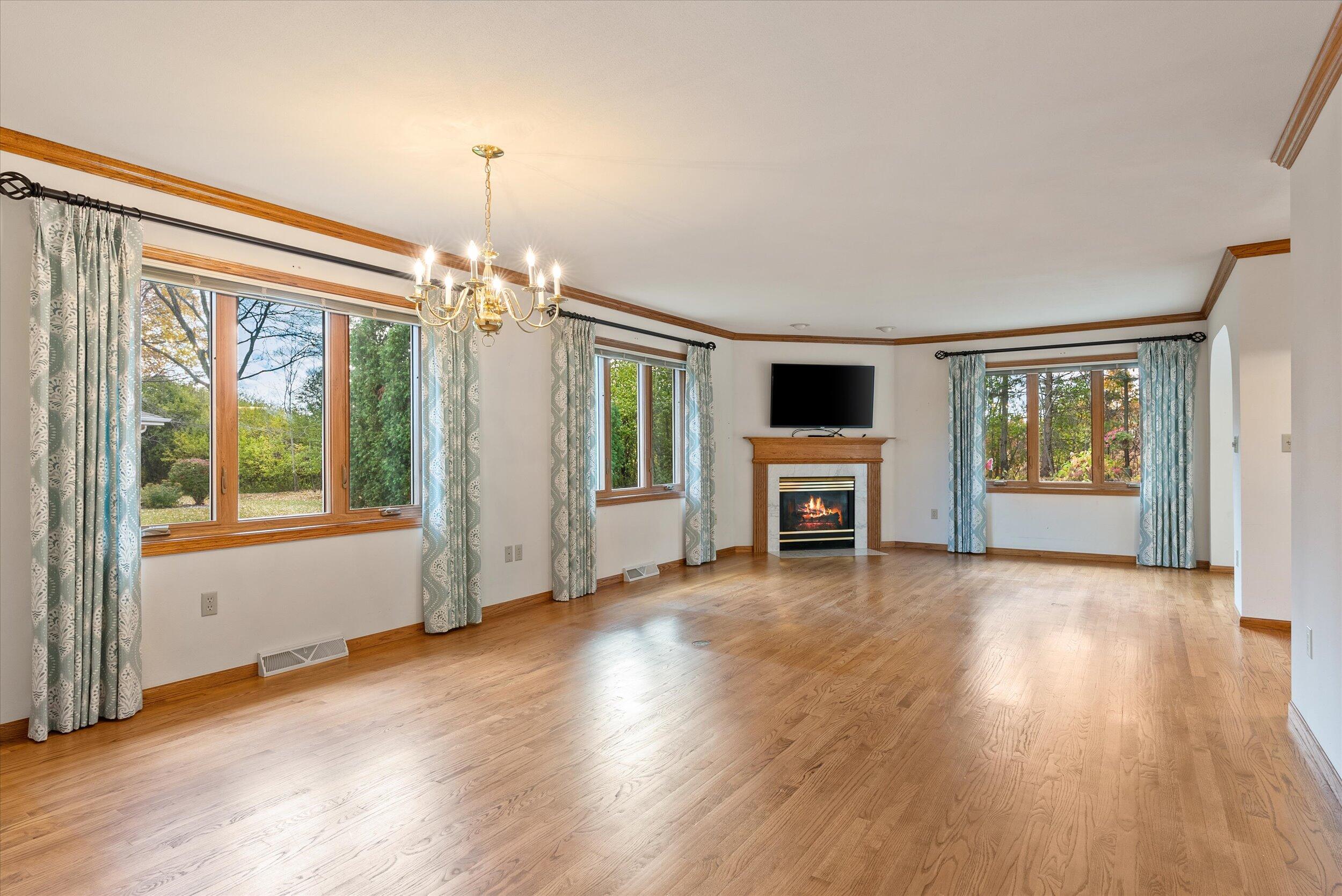 7211 W Mequon Square Dr