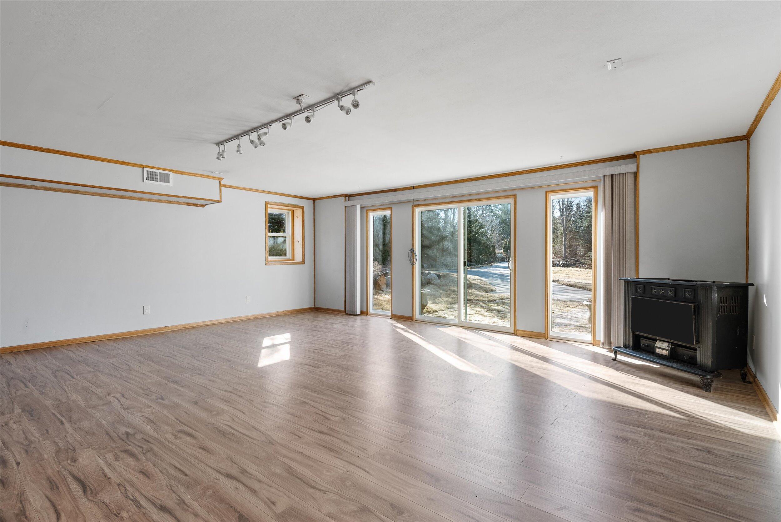 1414 River Bend Rd