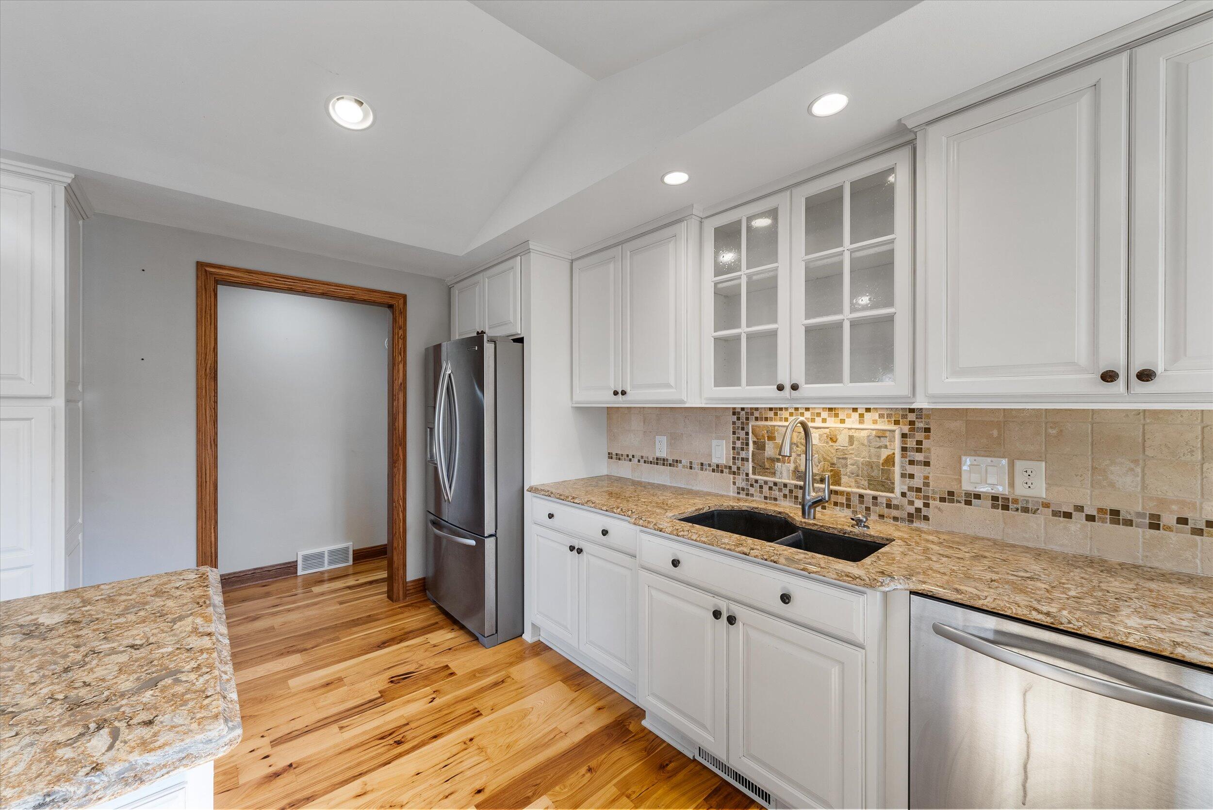 1414 River Bend Rd