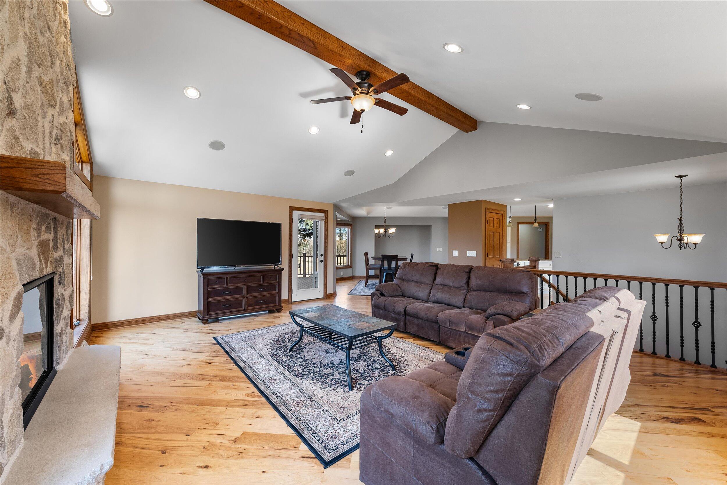 1414 River Bend Rd