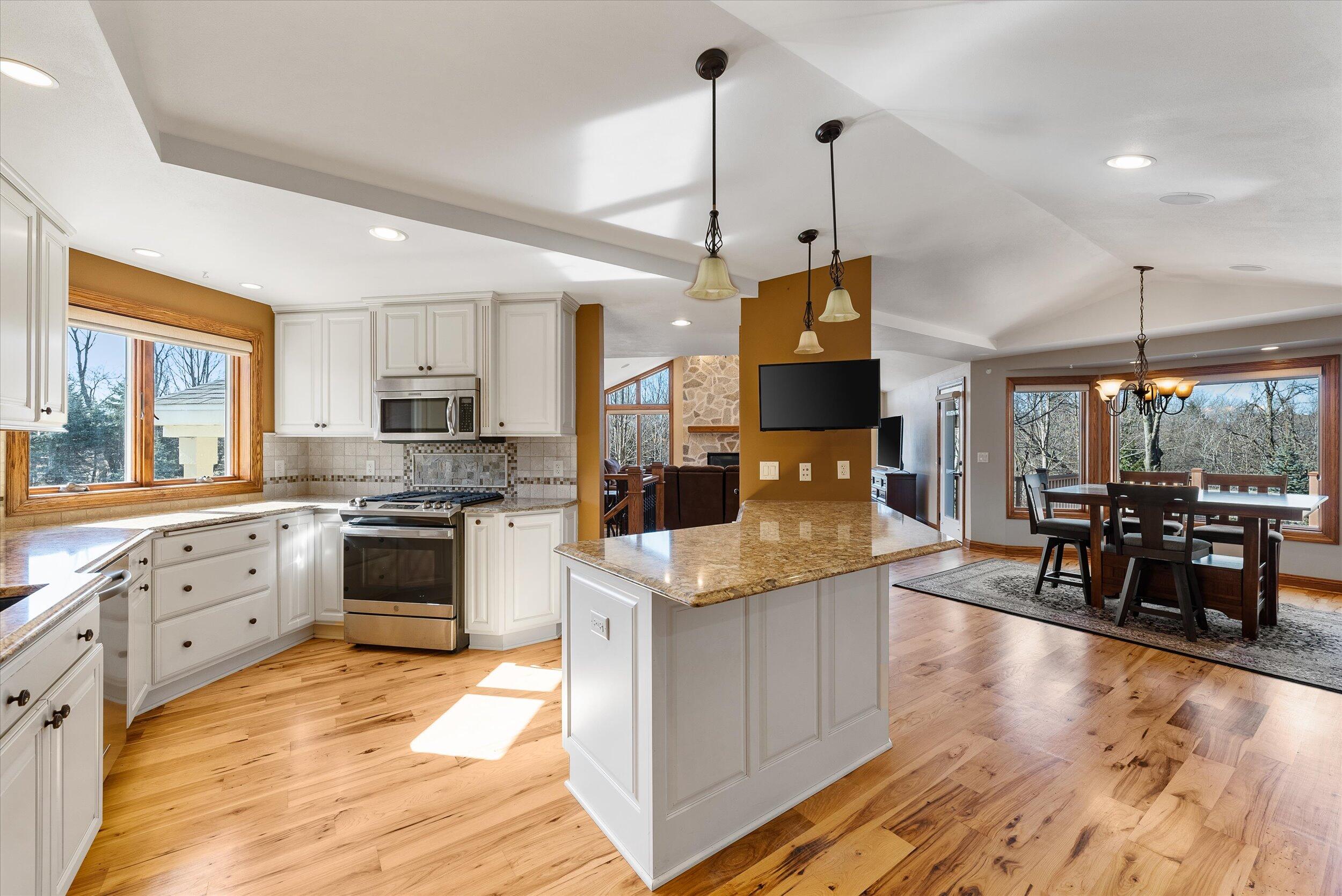 1414 River Bend Rd